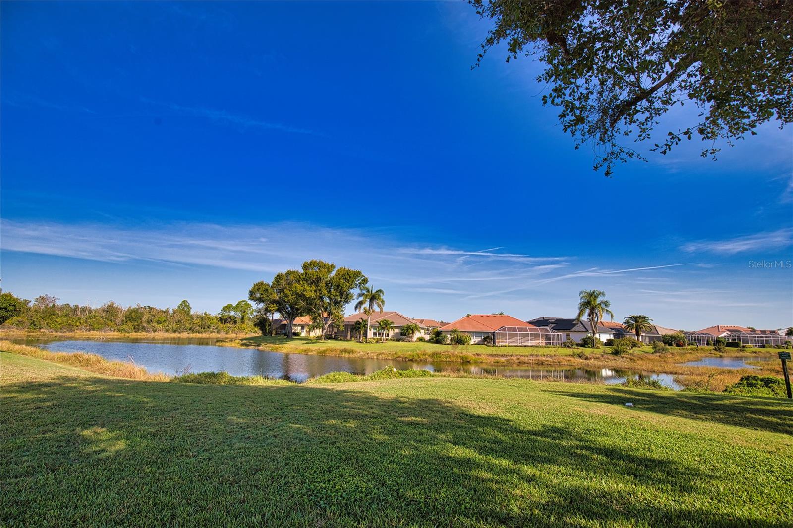 THE LAKES OF JACARANDA - Residential
