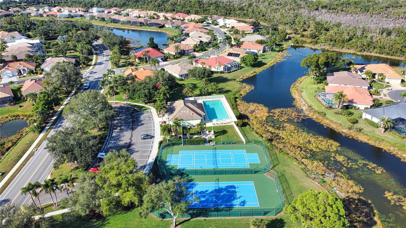 THE LAKES OF JACARANDA - Residential