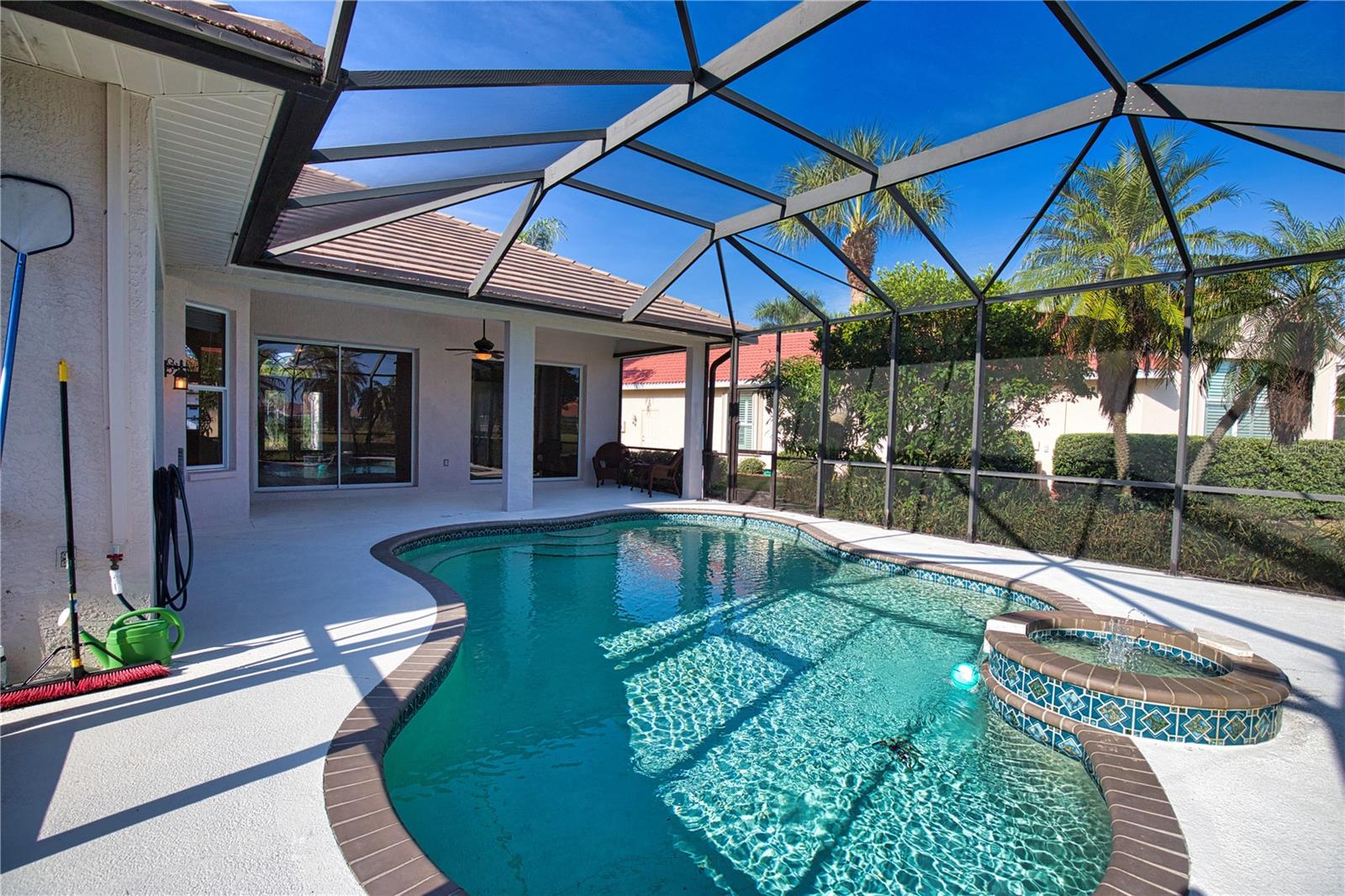 THE LAKES OF JACARANDA - Residential