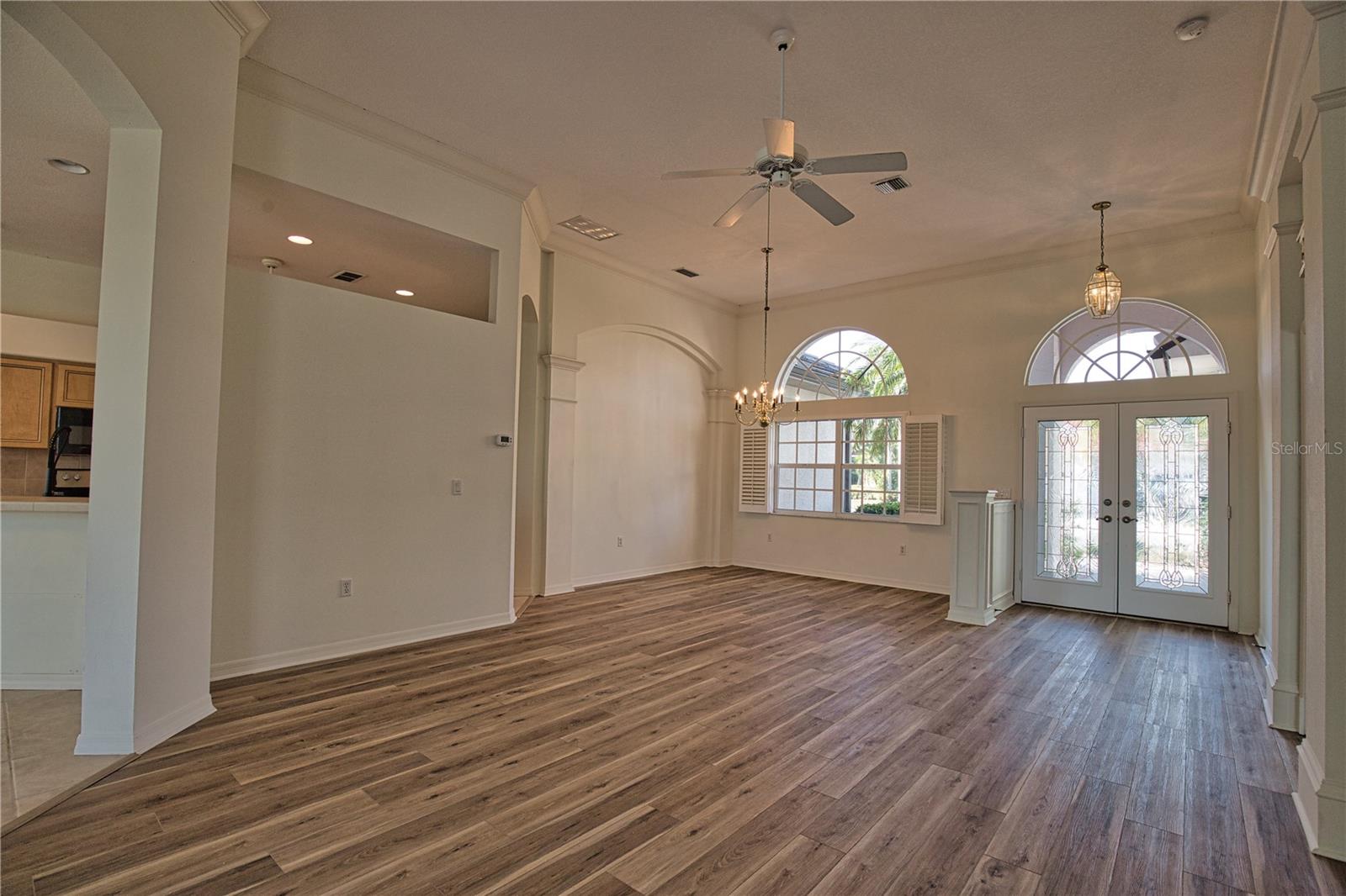 THE LAKES OF JACARANDA - Residential