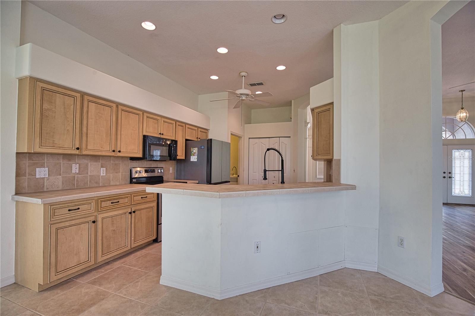 THE LAKES OF JACARANDA - Residential