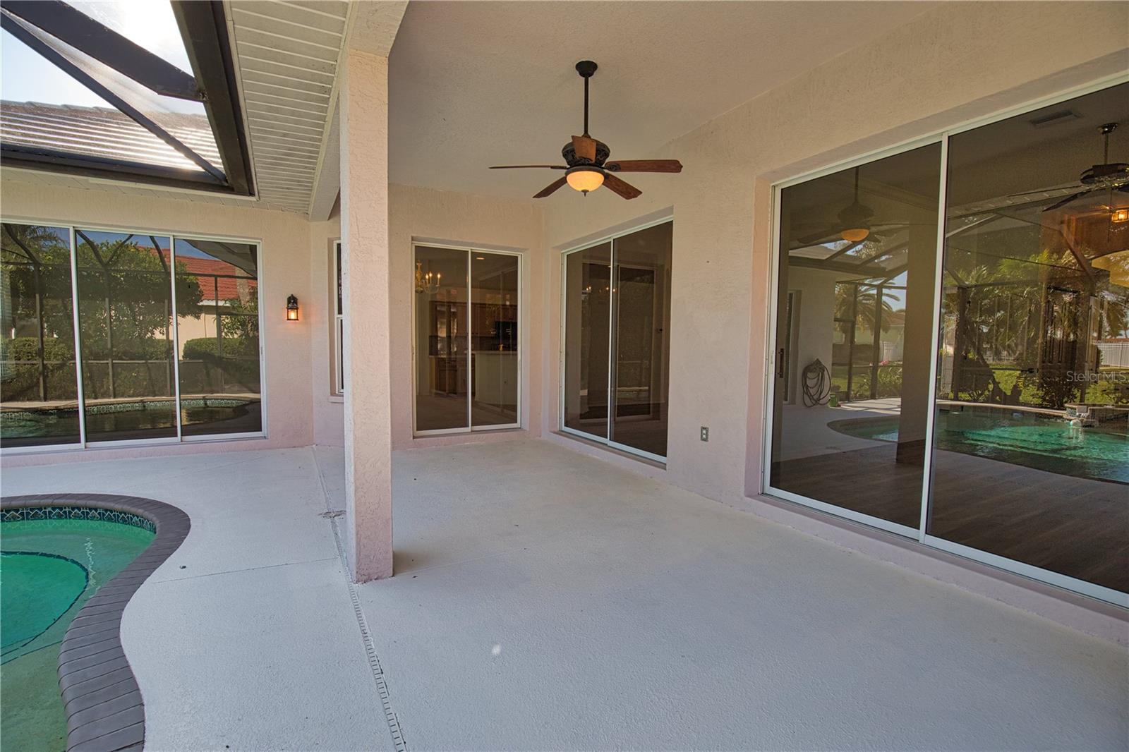 THE LAKES OF JACARANDA - Residential