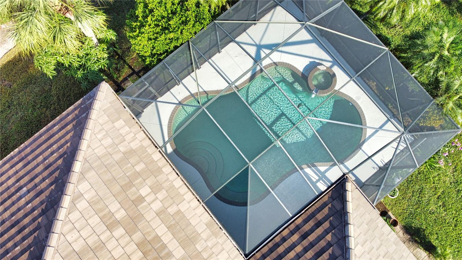 THE LAKES OF JACARANDA - Residential