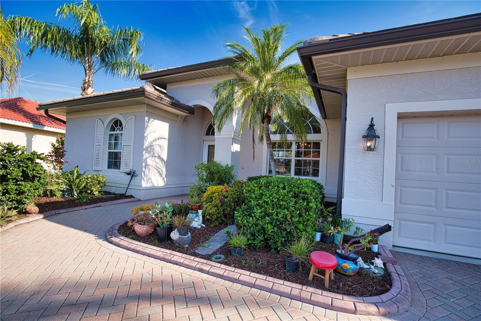 THE LAKES OF JACARANDA - Residential