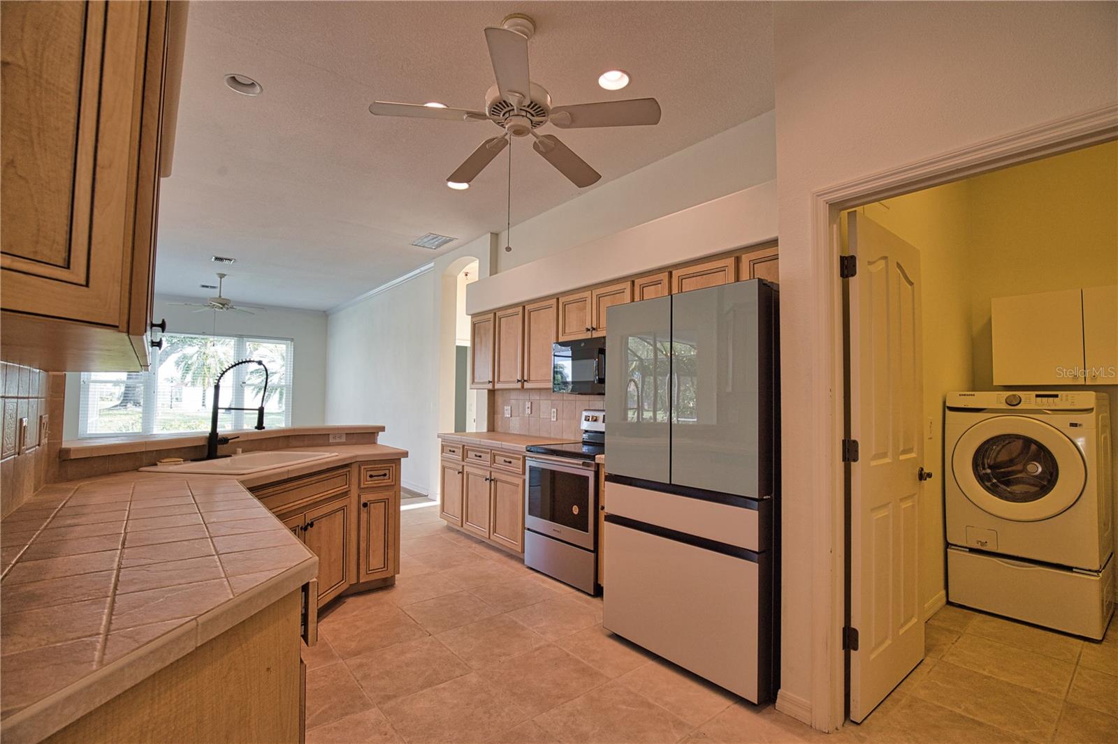 THE LAKES OF JACARANDA - Residential