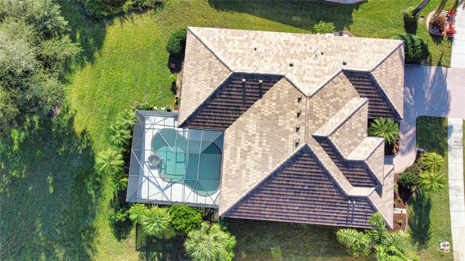 THE LAKES OF JACARANDA - Residential