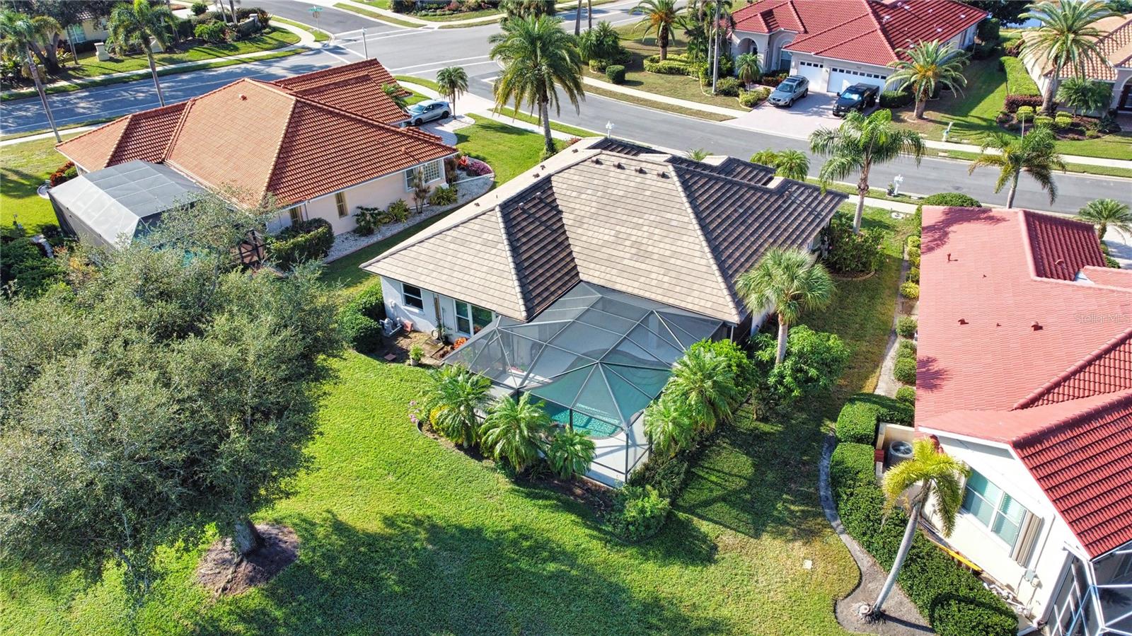 THE LAKES OF JACARANDA - Residential