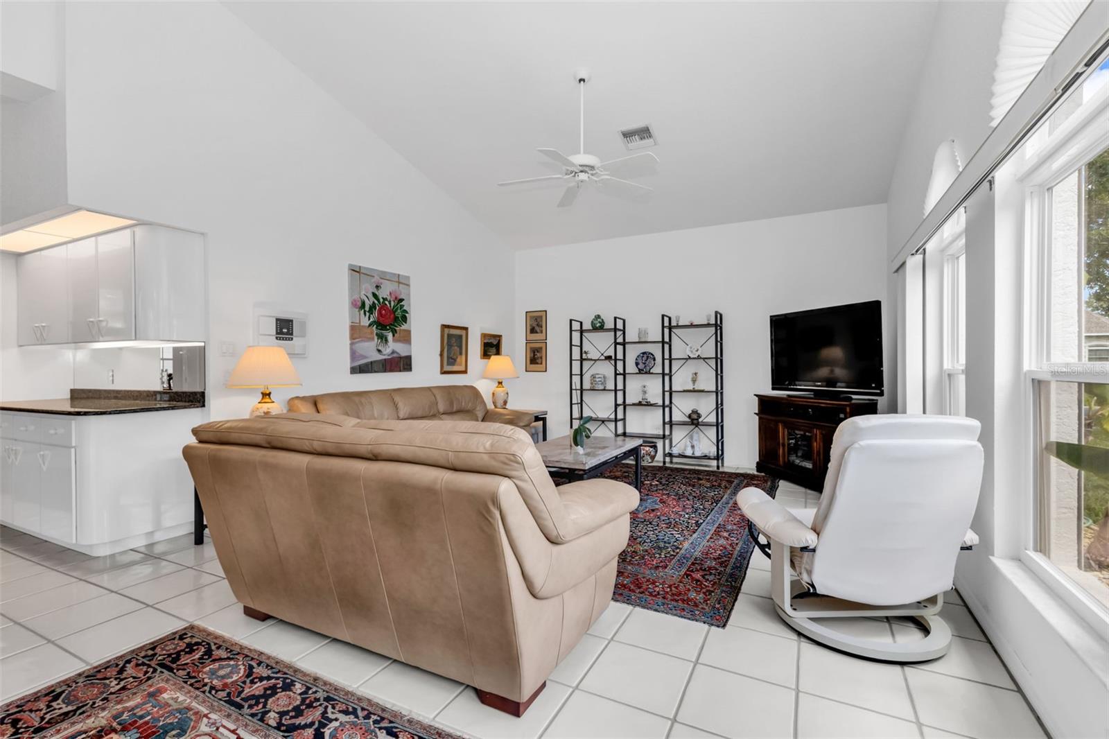 HARBOUR OAKS - Residential