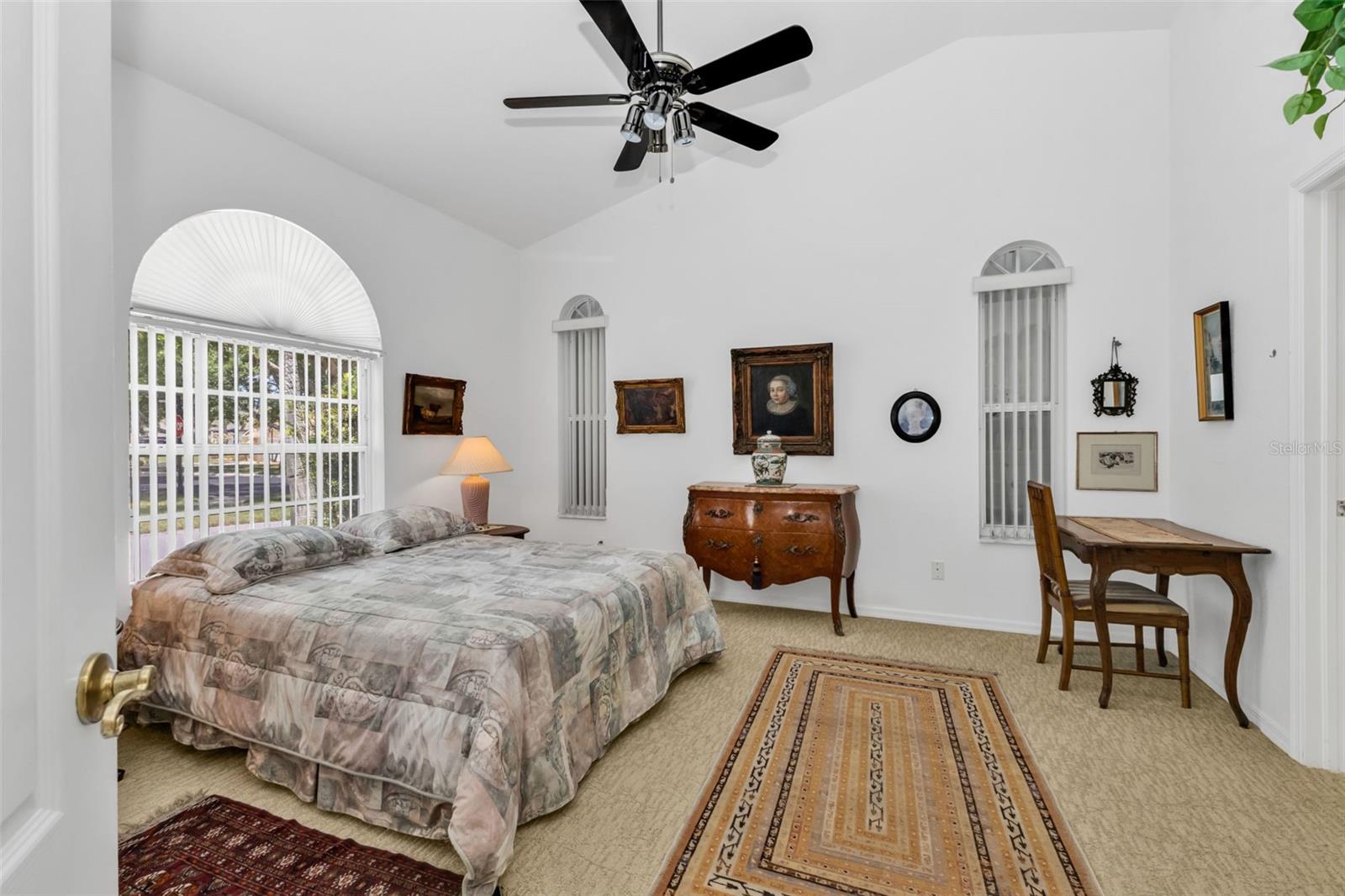 HARBOUR OAKS - Residential