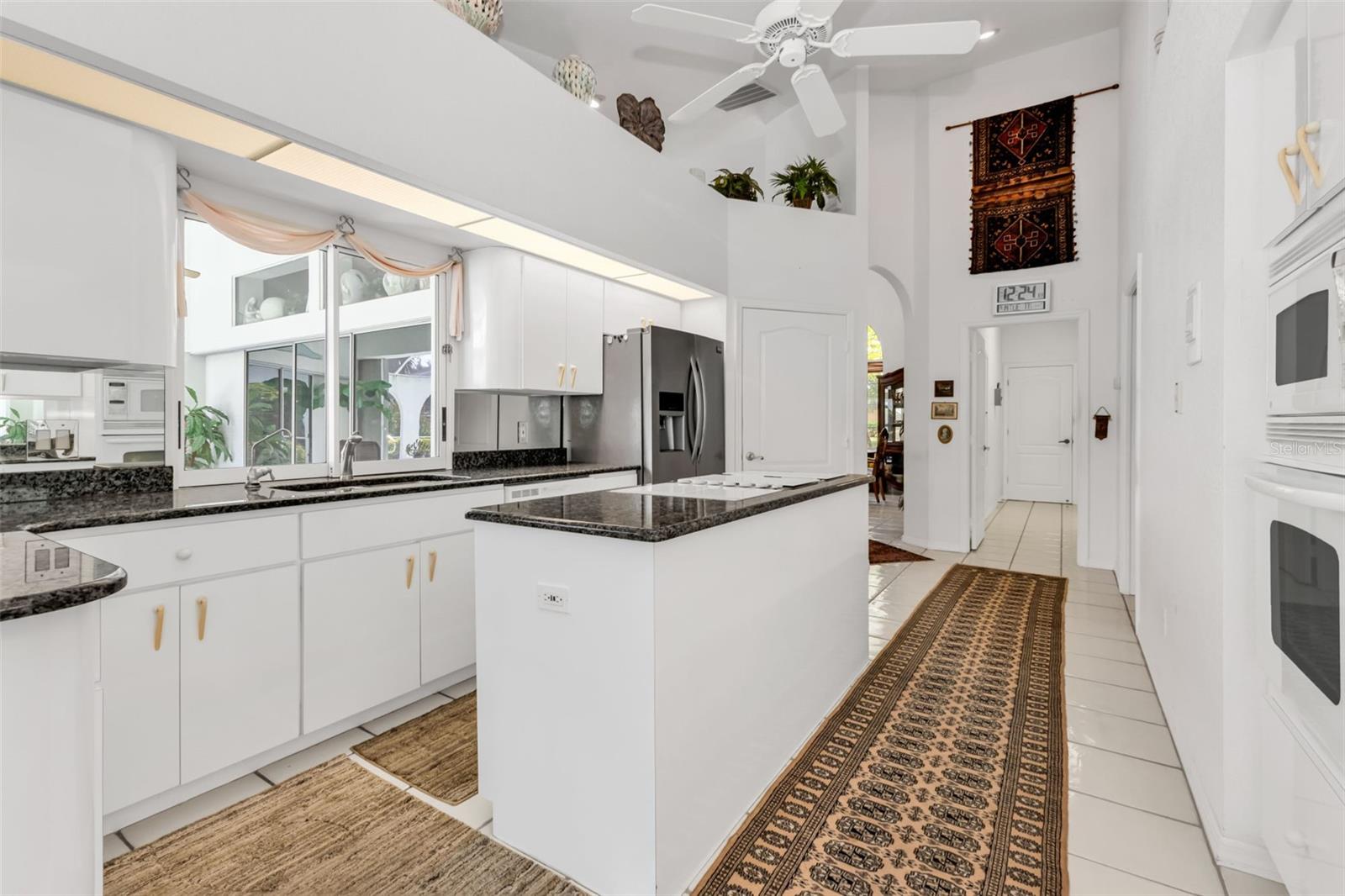 HARBOUR OAKS - Residential