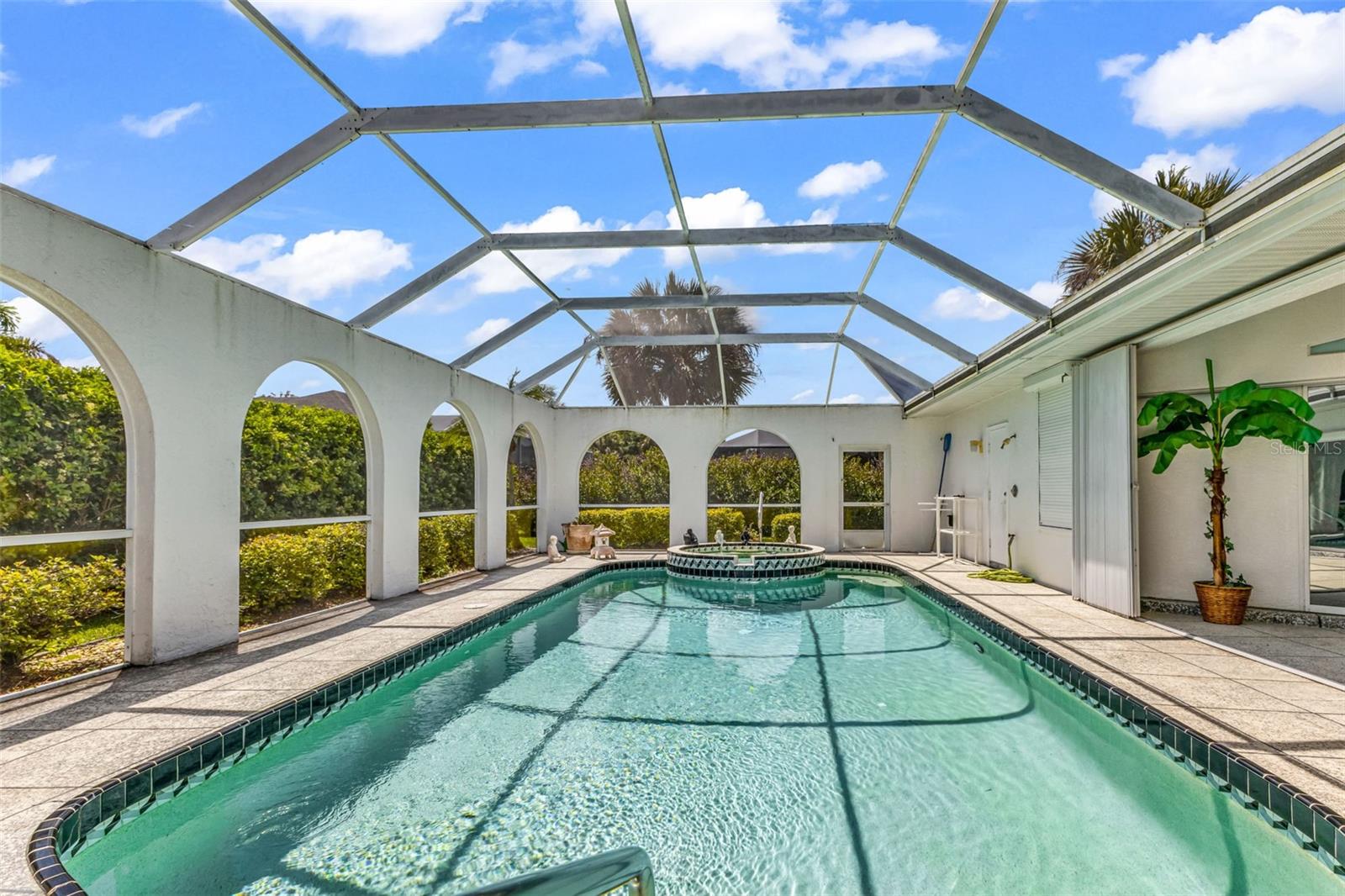 HARBOUR OAKS - Residential