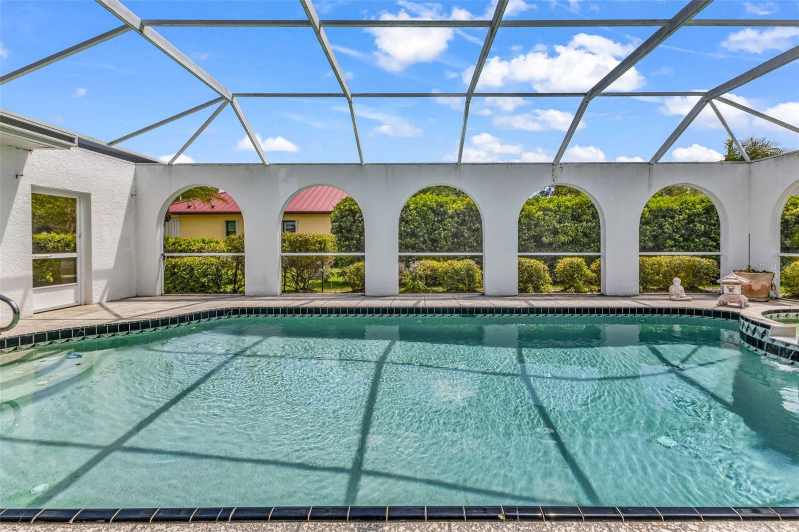 HARBOUR OAKS - Residential