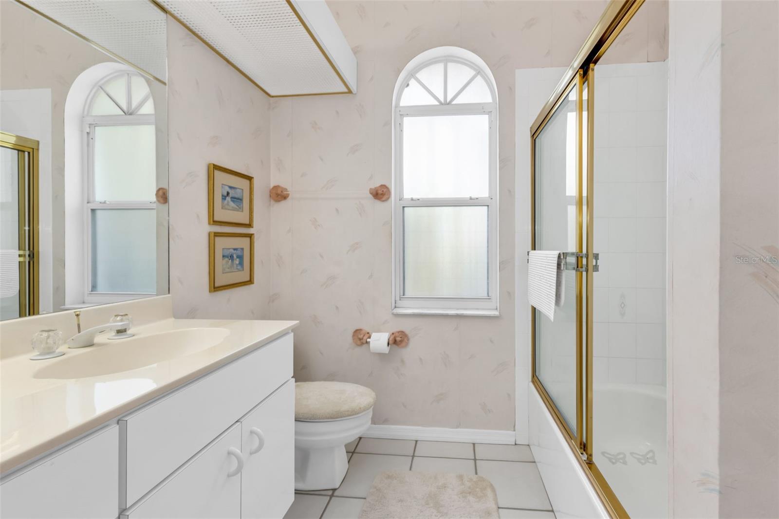 HARBOUR OAKS - Residential