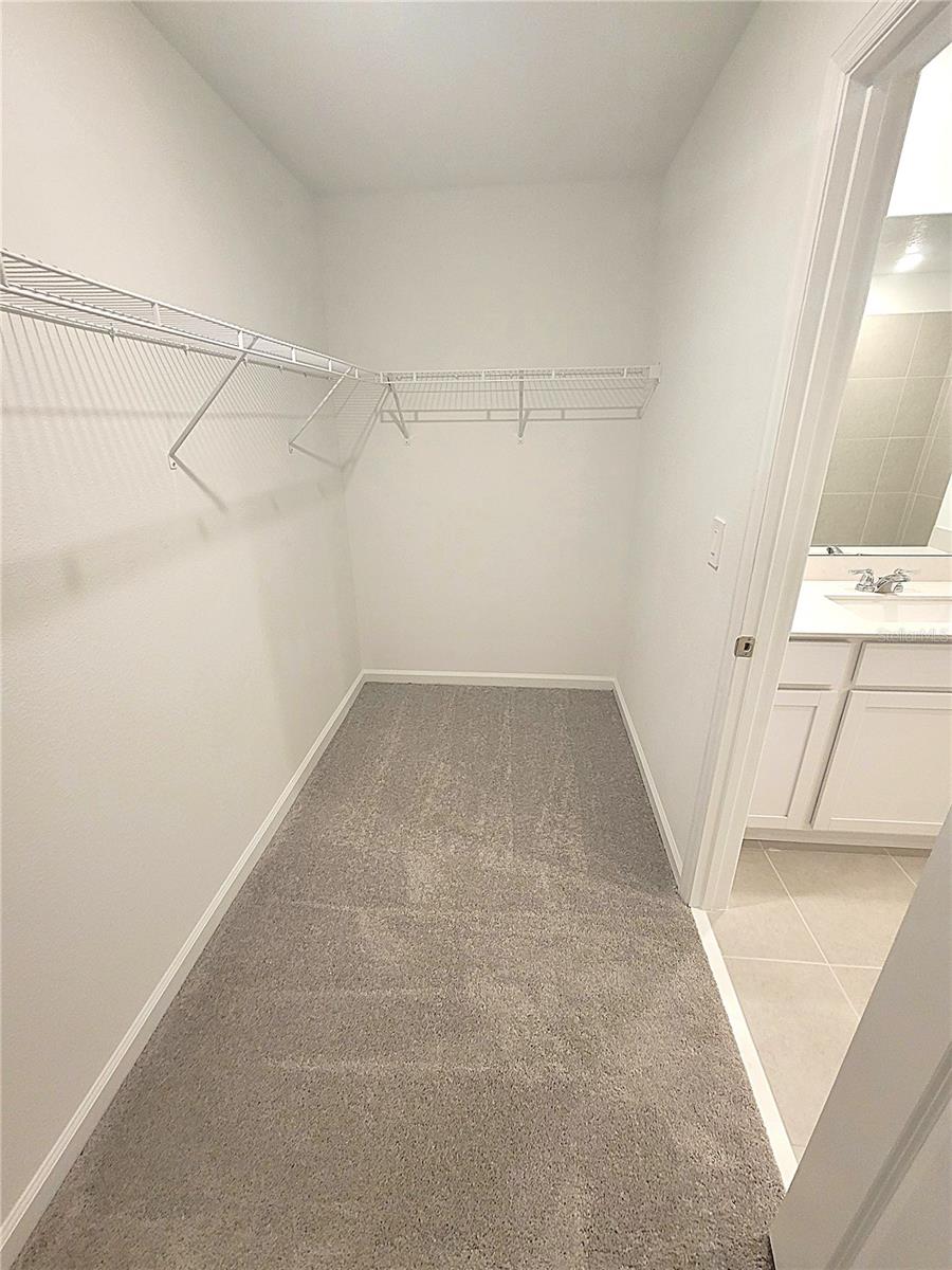 PEACE CREEK RESERVE 40'S - Residential Lease