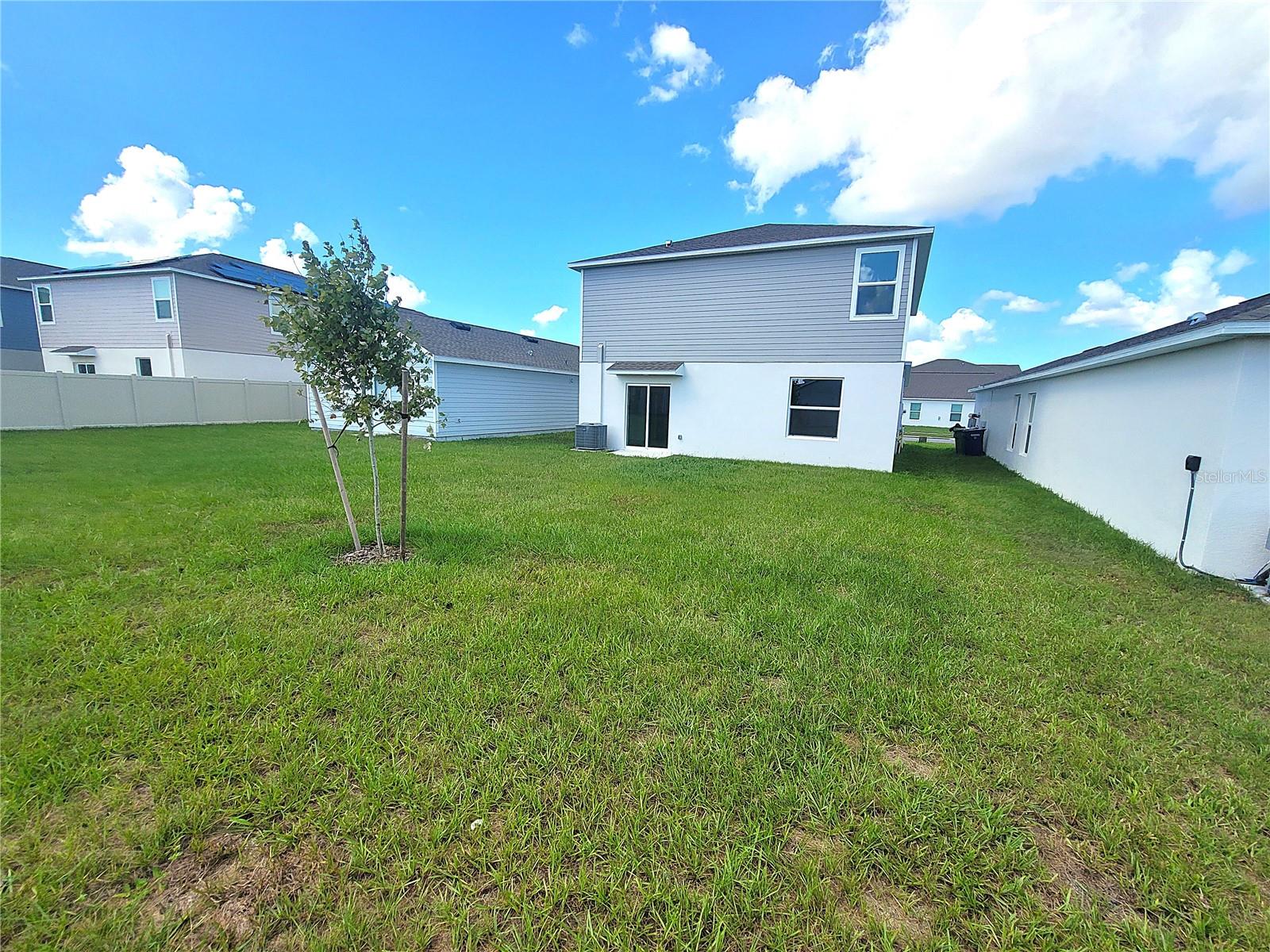 PEACE CREEK RESERVE 40'S - Residential Lease