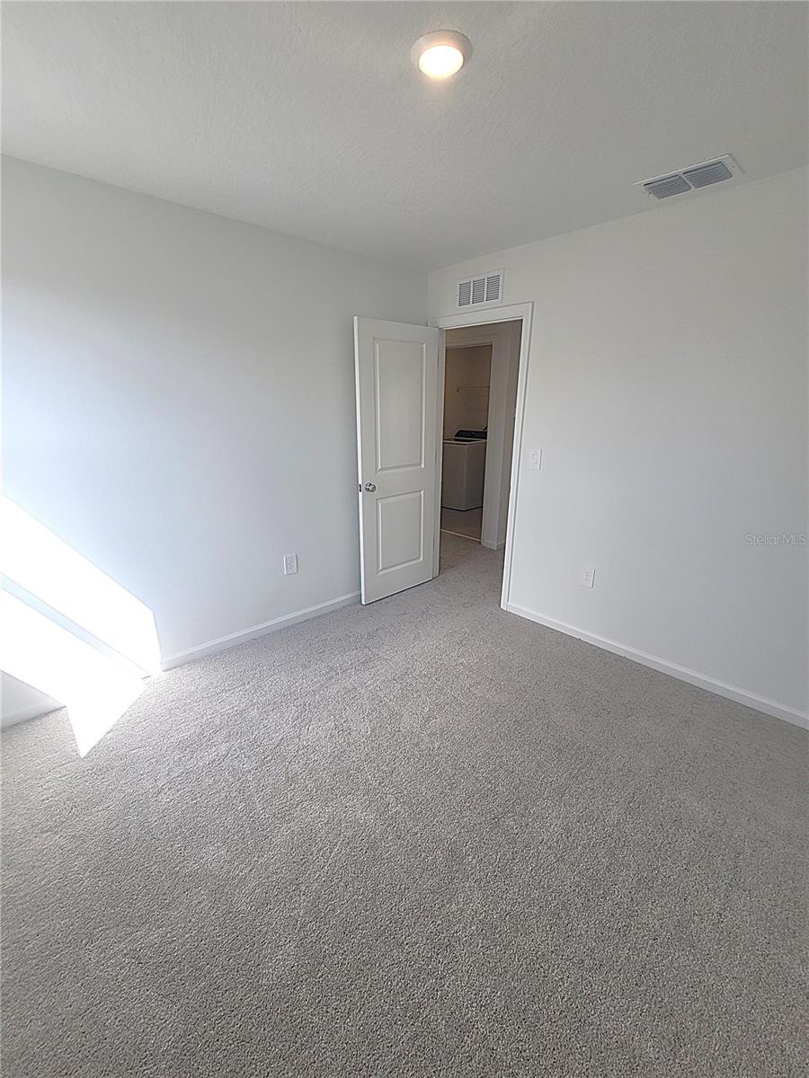 PEACE CREEK RESERVE 40'S - Residential Lease