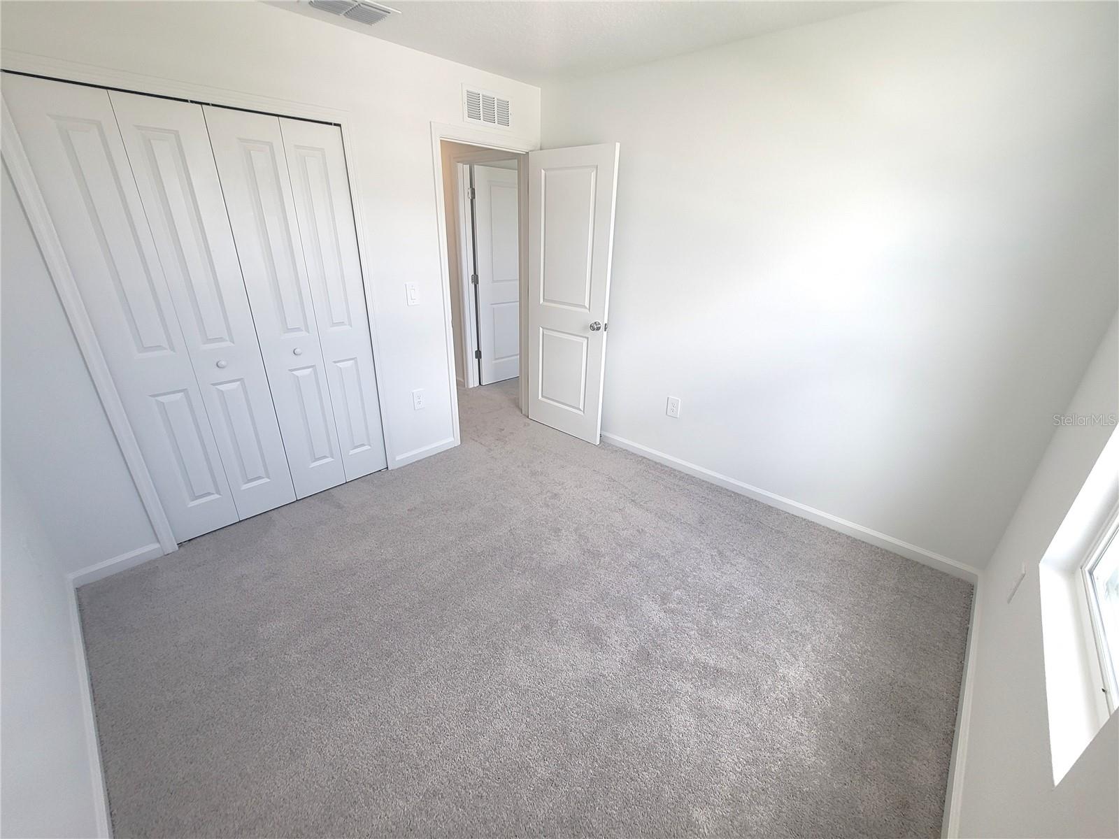 PEACE CREEK RESERVE 40'S - Residential Lease