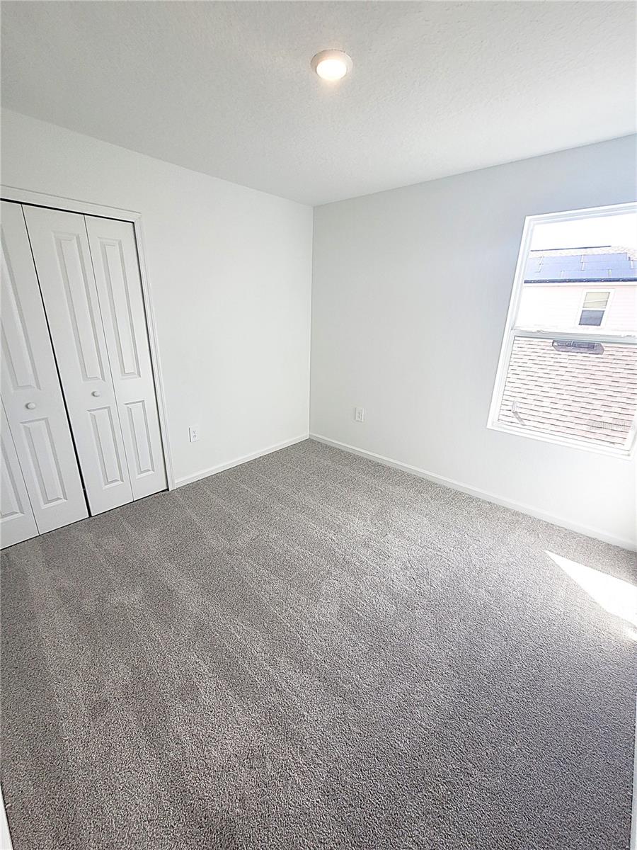 PEACE CREEK RESERVE 40'S - Residential Lease