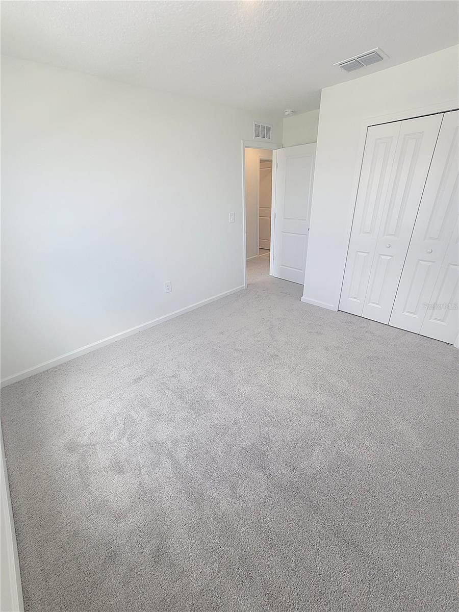 PEACE CREEK RESERVE 40'S - Residential Lease