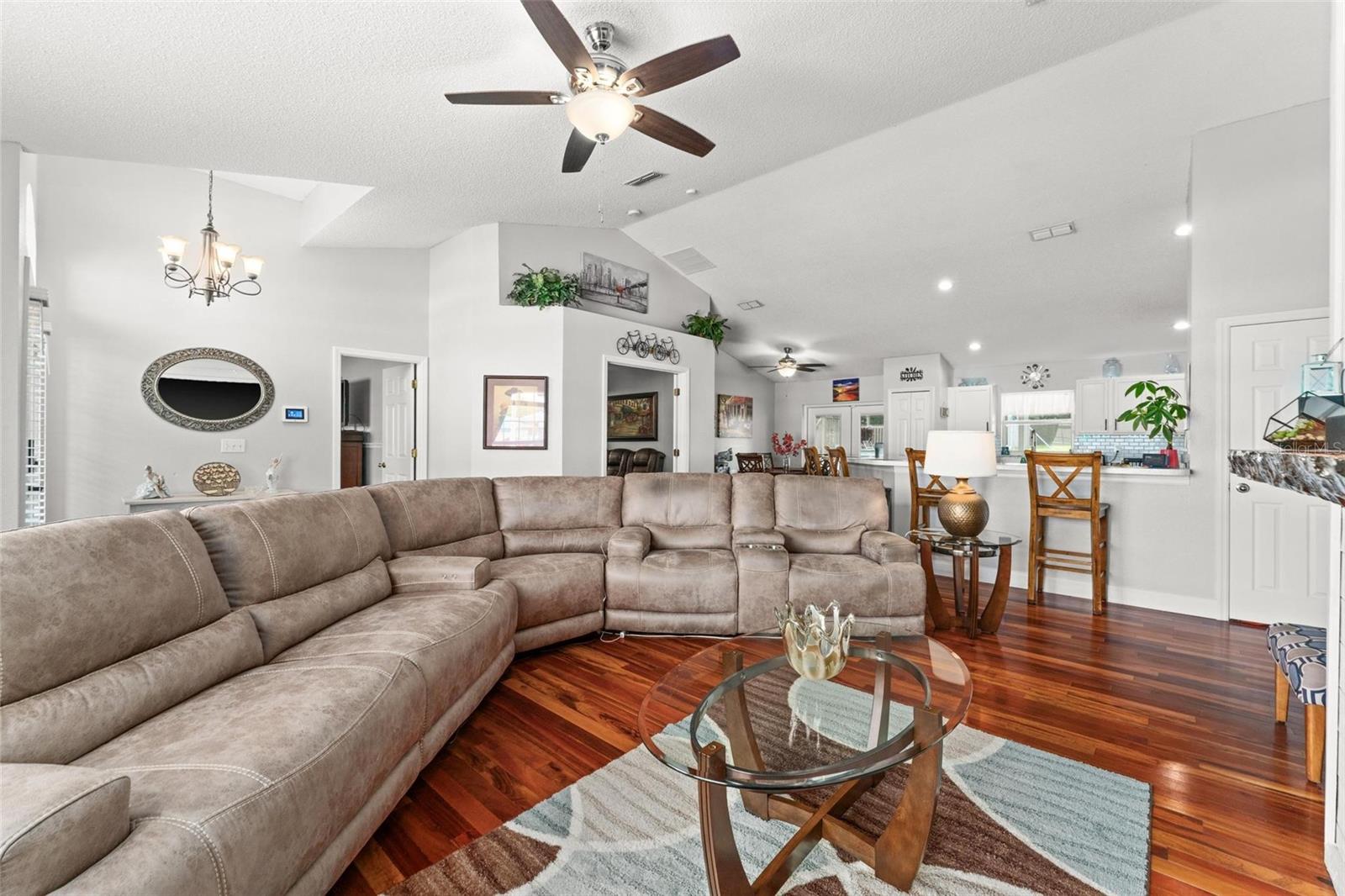 Photo 9 of 51 of 1224 DEMOISELLE STREET house