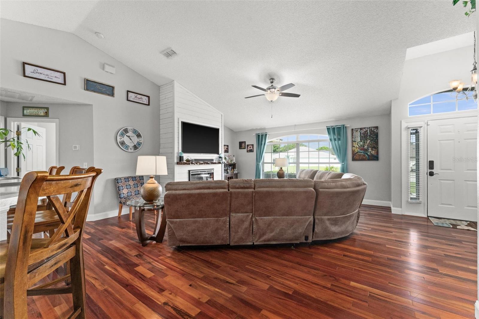 Photo 6 of 51 of 1224 DEMOISELLE STREET house