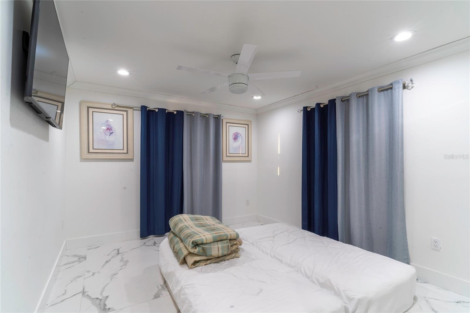 ISLAND ESTATE OF CLEARWATER UNITS 6D 7A 7C - Residential Lease