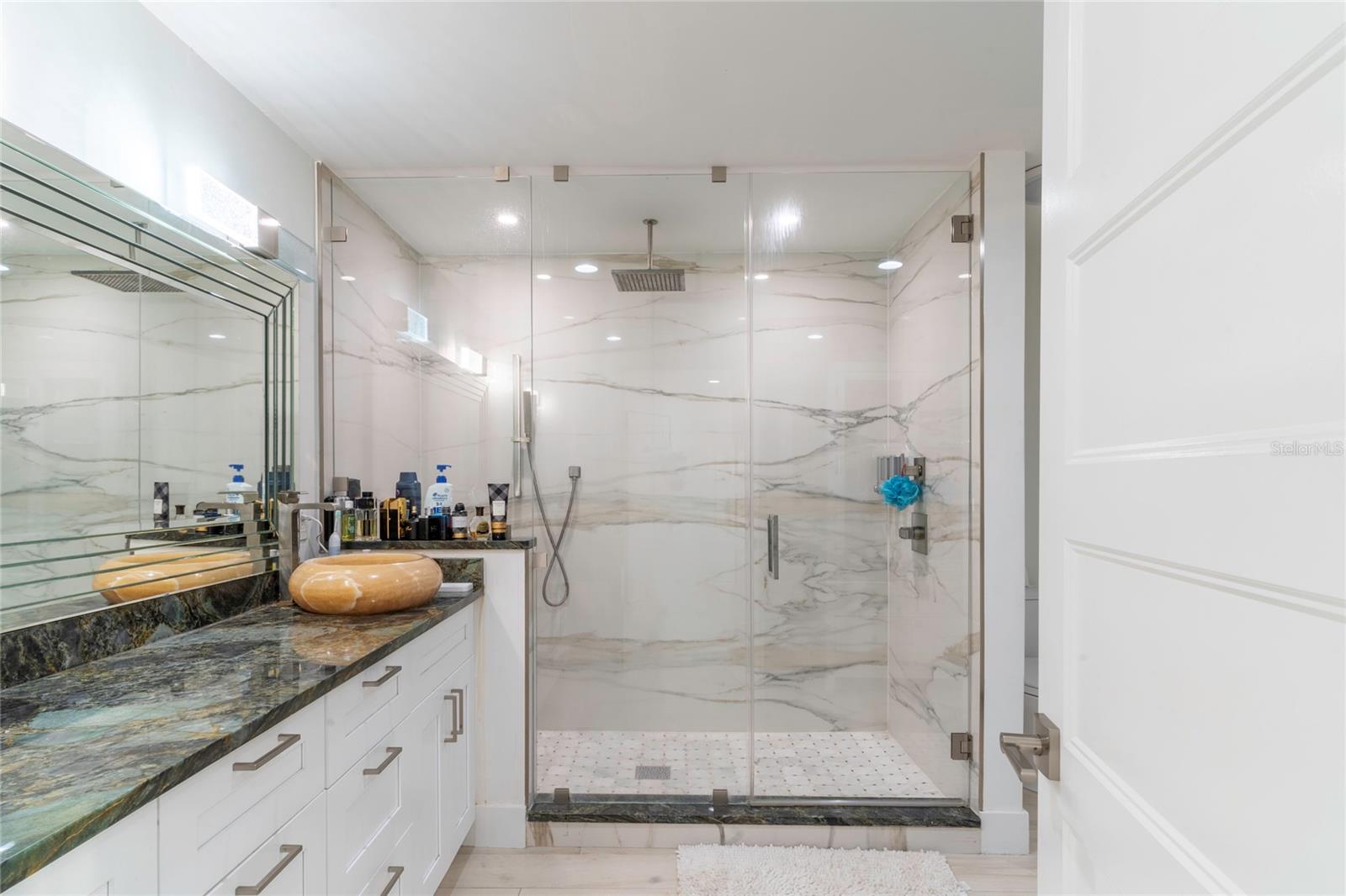 ISLAND ESTATE OF CLEARWATER UNITS 6D 7A 7C - Residential Lease