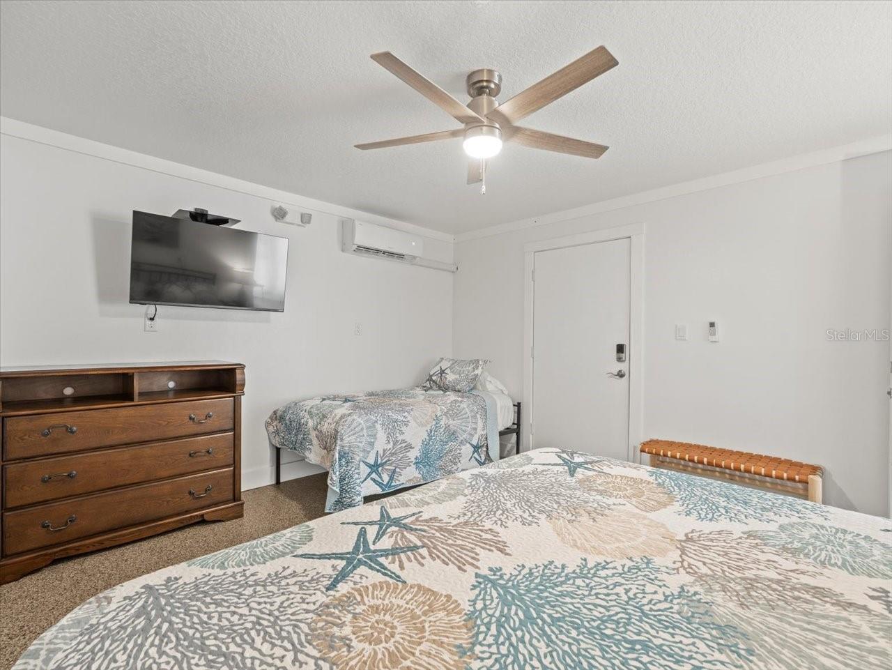 GULF COAST RET - Commercial Sale