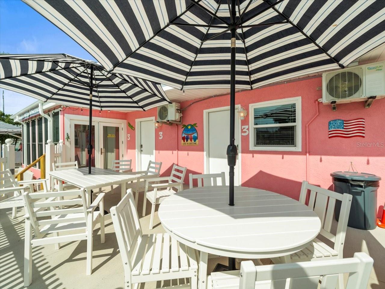 GULF COAST RET - Commercial Sale