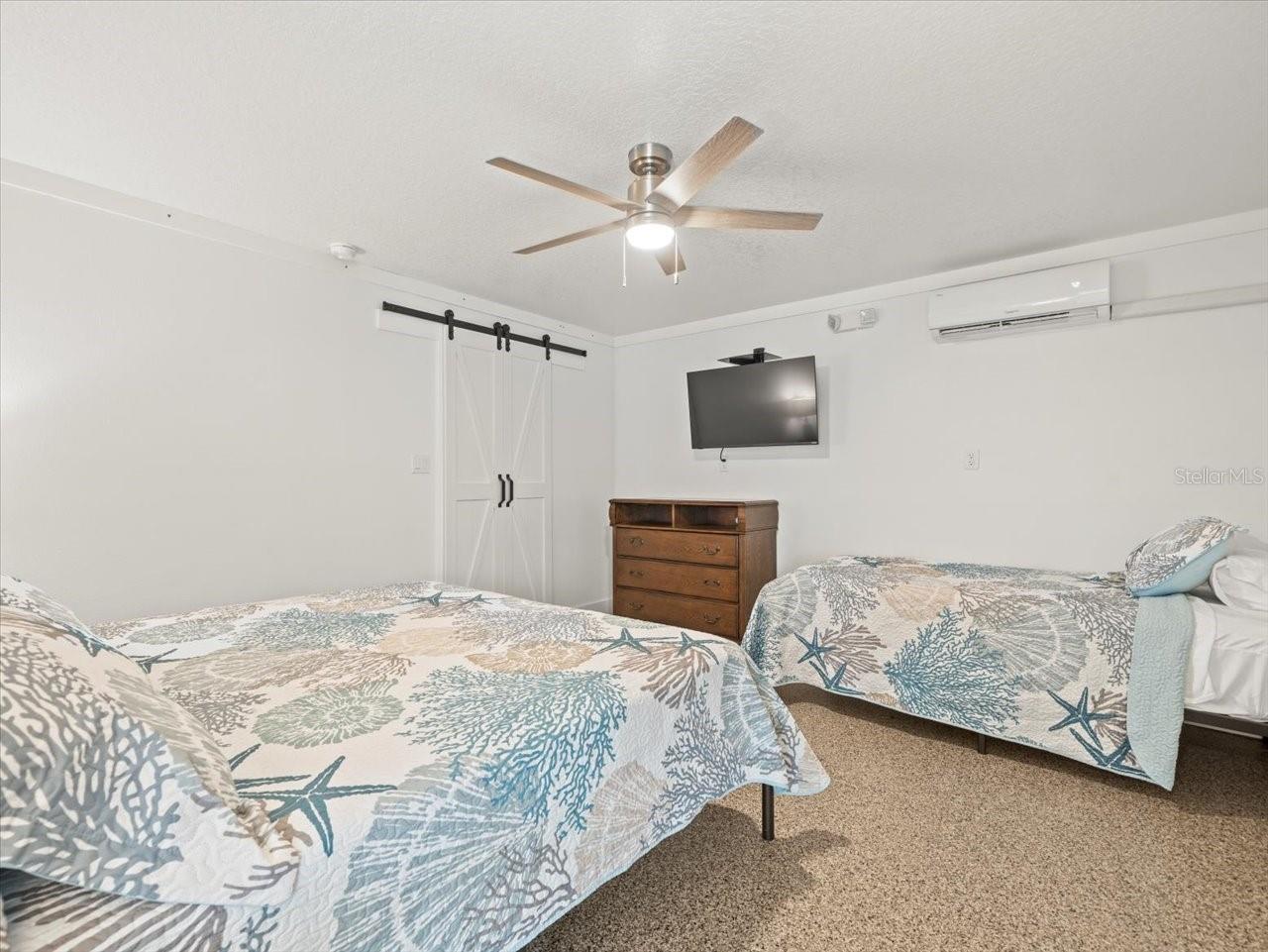 GULF COAST RET - Commercial Sale