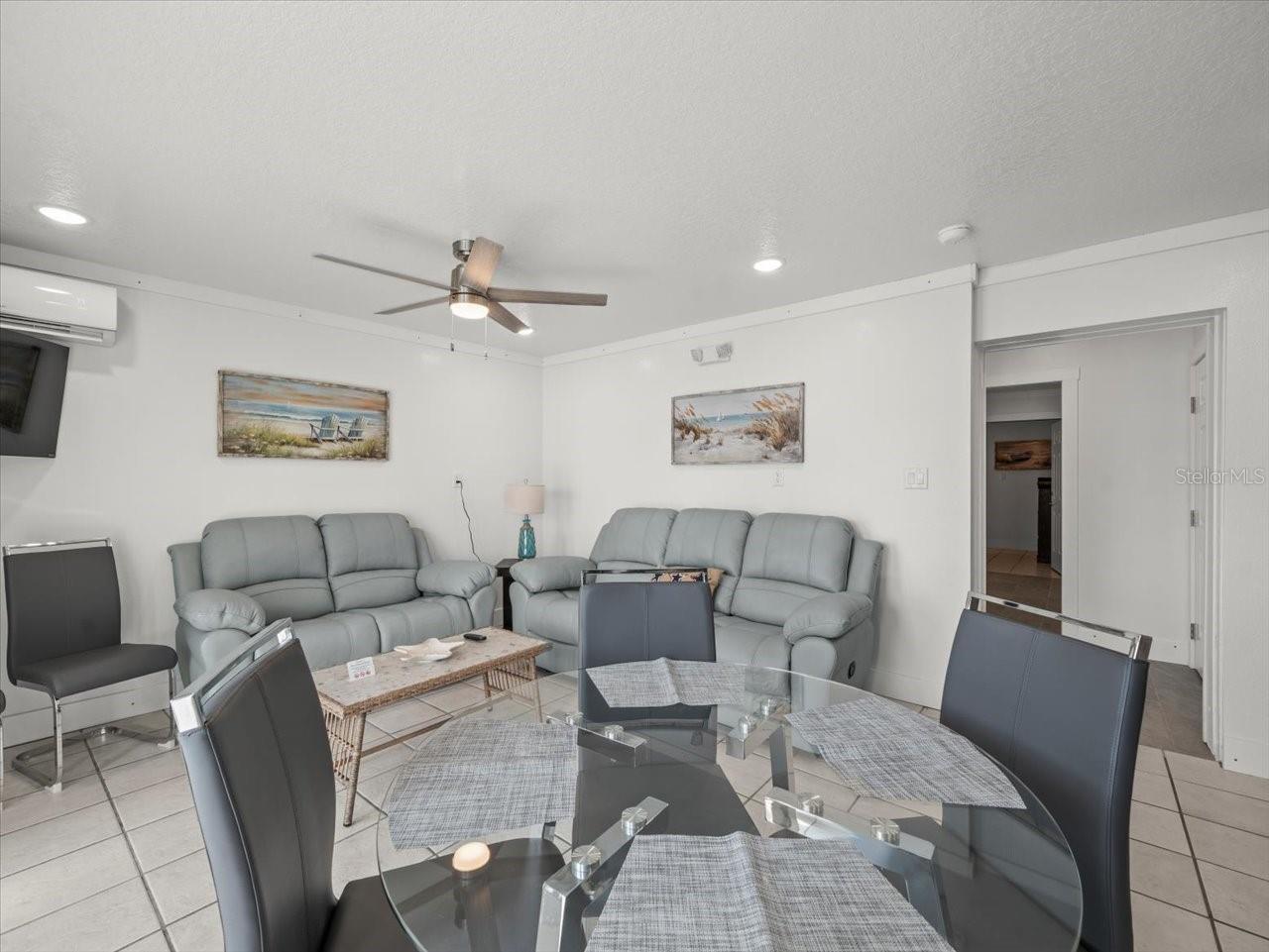 GULF COAST RET - Commercial Sale