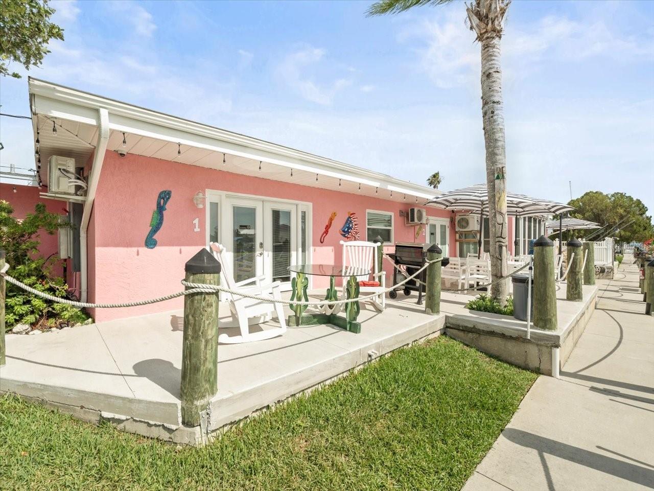 GULF COAST RET - Commercial Sale