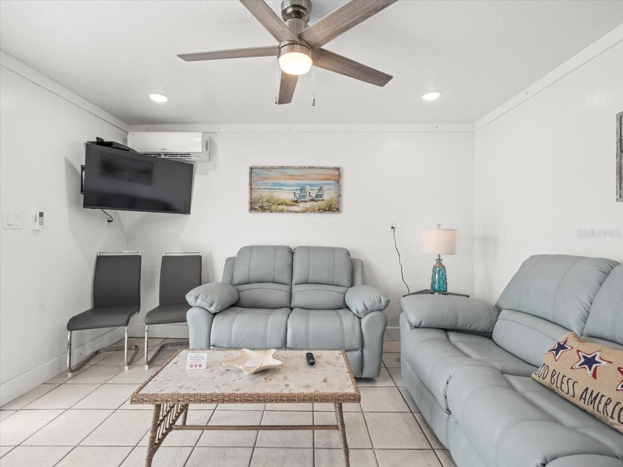 GULF COAST RET - Commercial Sale