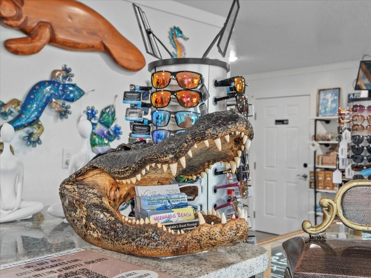 GULF COAST RET - Commercial Sale