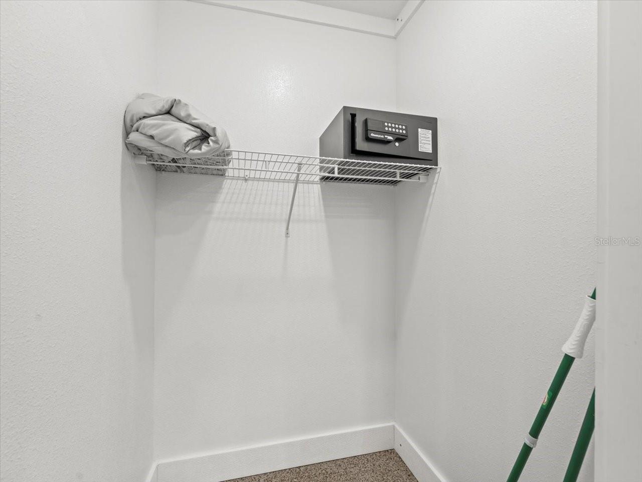 GULF COAST RET - Commercial Sale