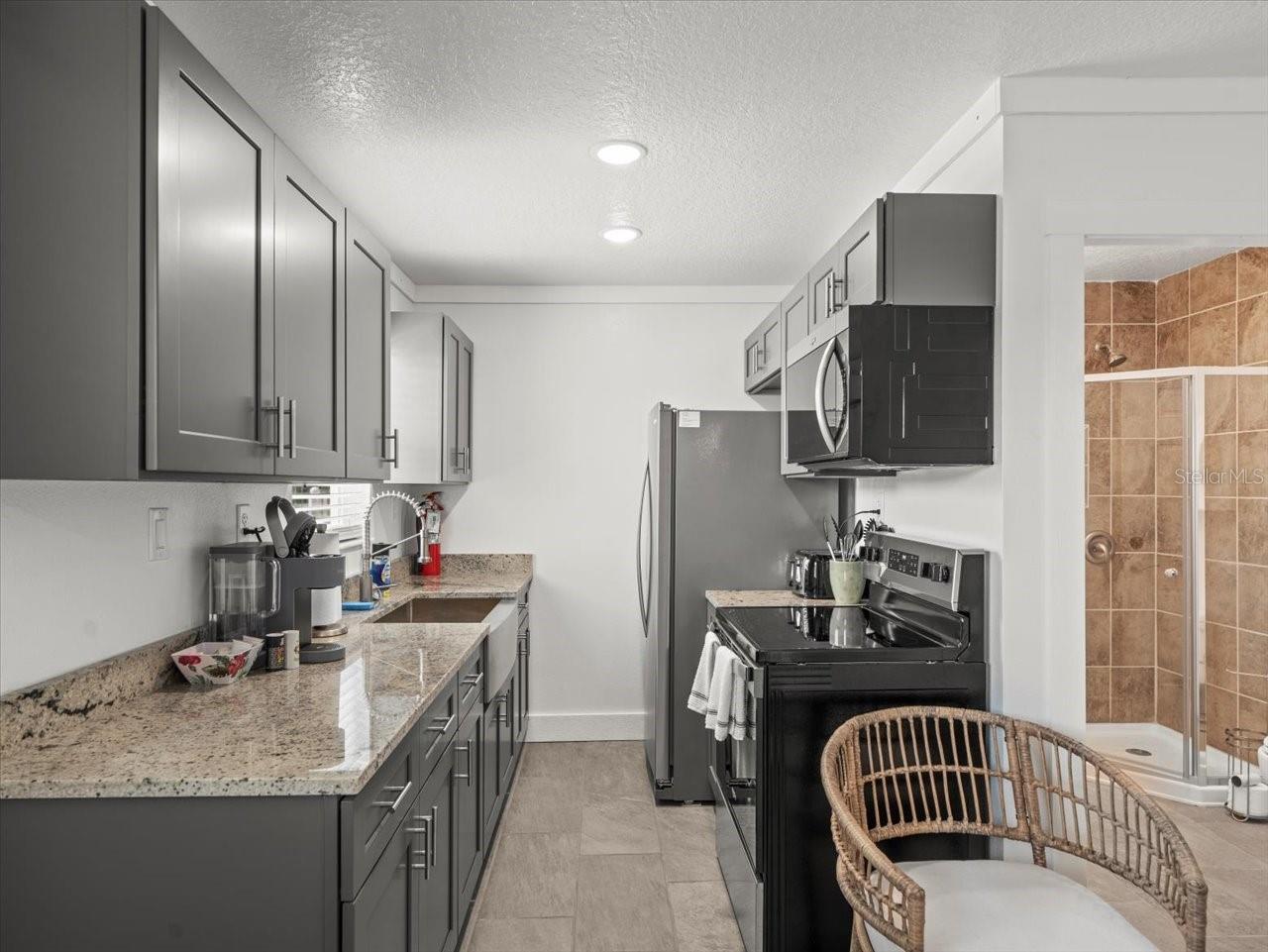 GULF COAST RET - Commercial Sale