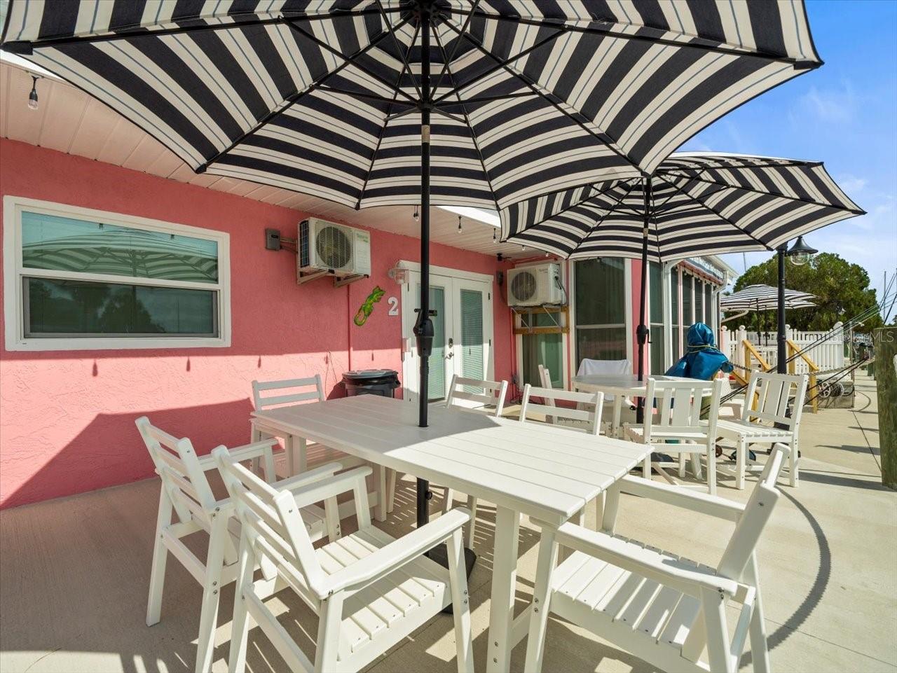 GULF COAST RET - Commercial Sale