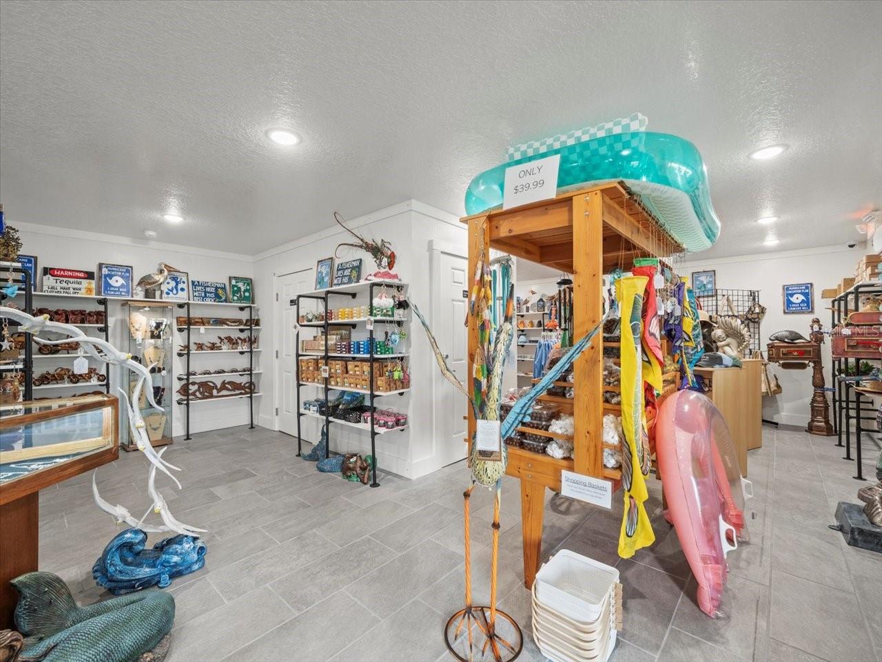 GULF COAST RET - Commercial Sale