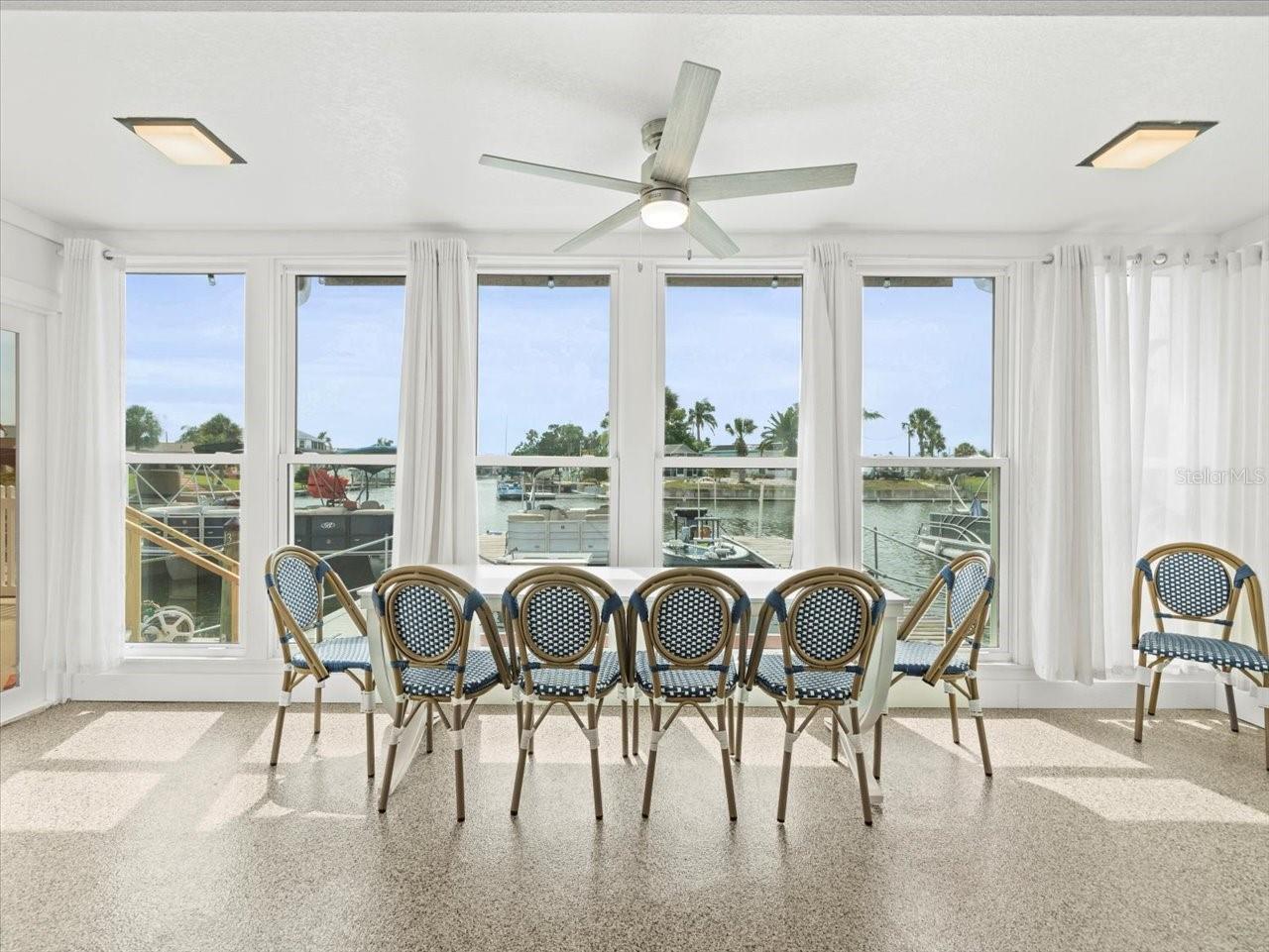 GULF COAST RET - Commercial Sale