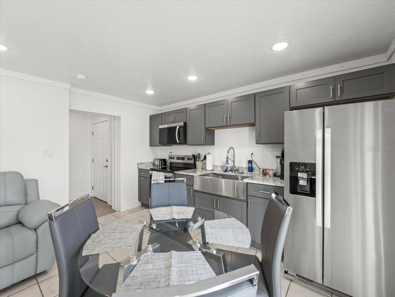 GULF COAST RET - Commercial Sale