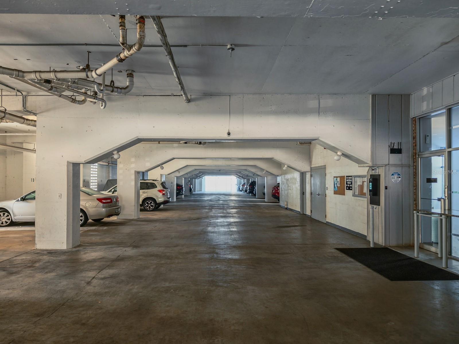 LIDO HARBOUR TOWERS - Residential