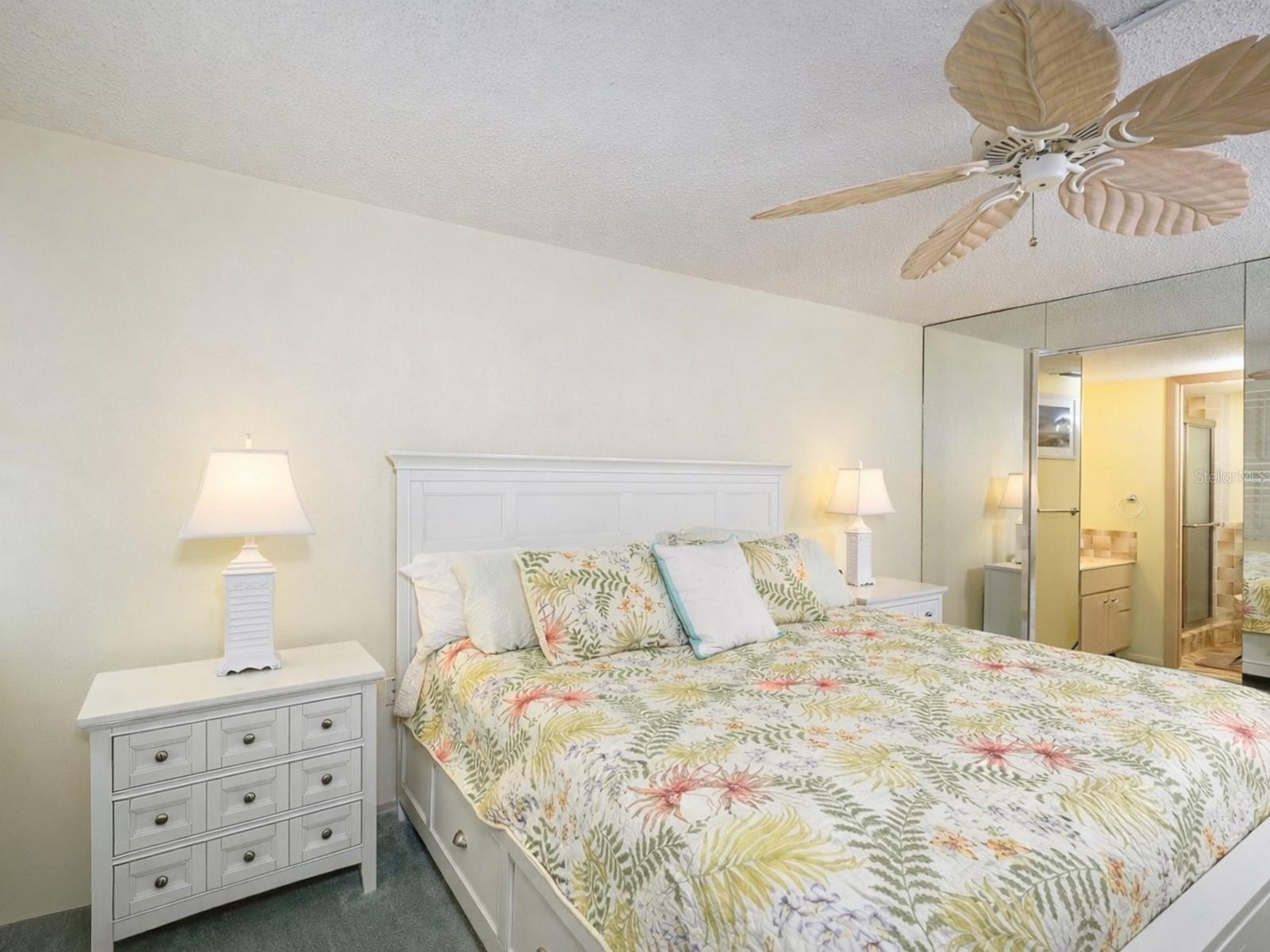 LIDO HARBOUR TOWERS - Residential