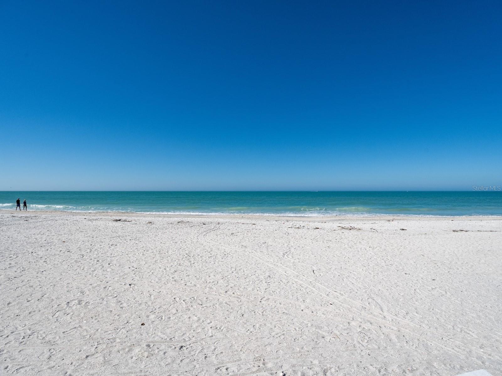 LIDO HARBOUR TOWERS - Residential