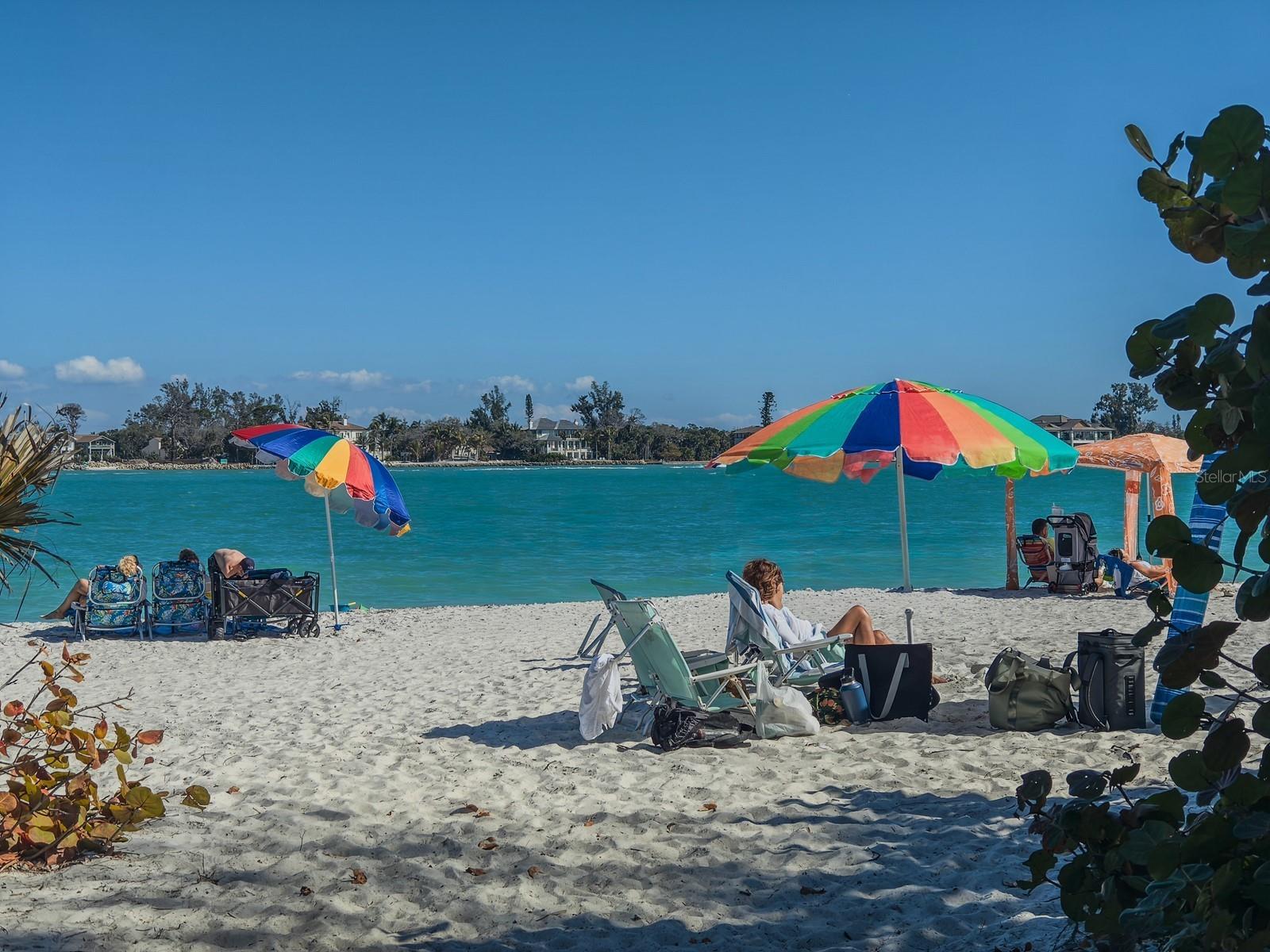 LIDO HARBOUR TOWERS - Residential