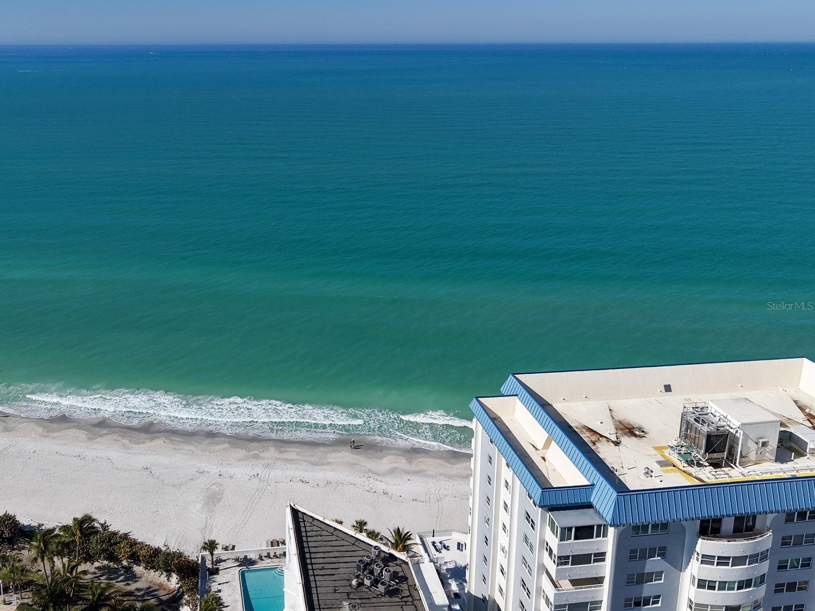 LIDO HARBOUR TOWERS - Residential