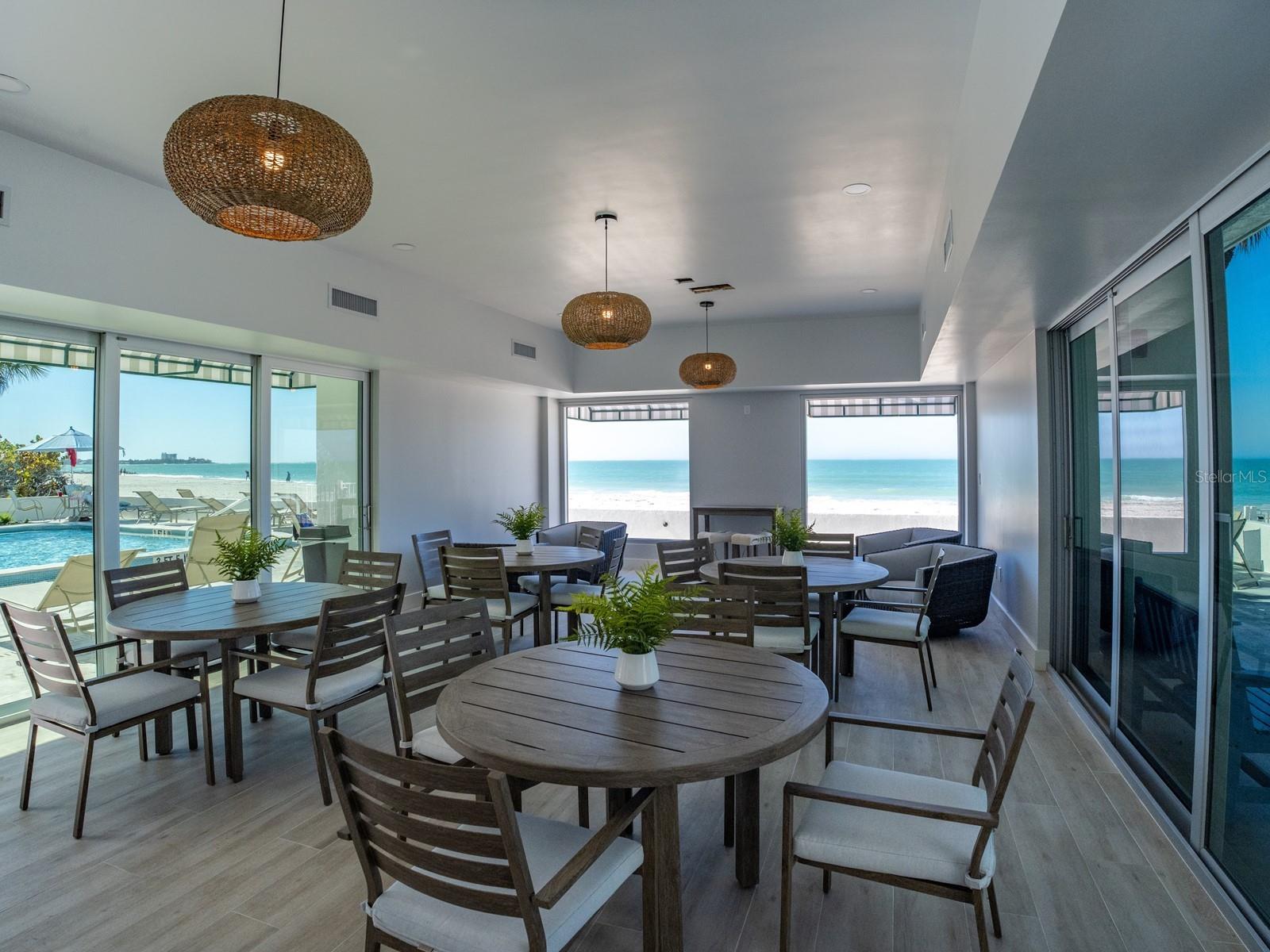 LIDO HARBOUR TOWERS - Residential