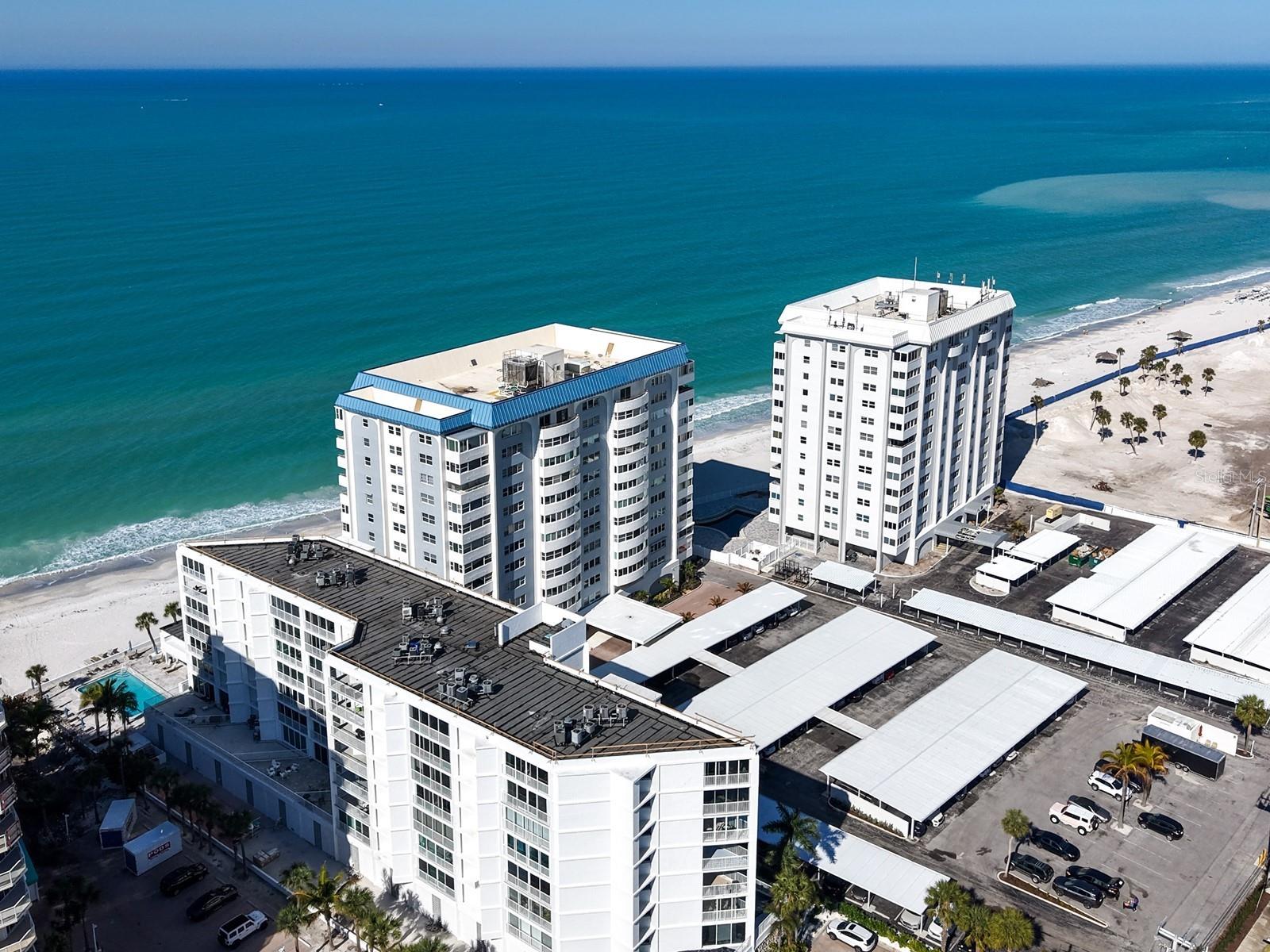 LIDO HARBOUR TOWERS - Residential