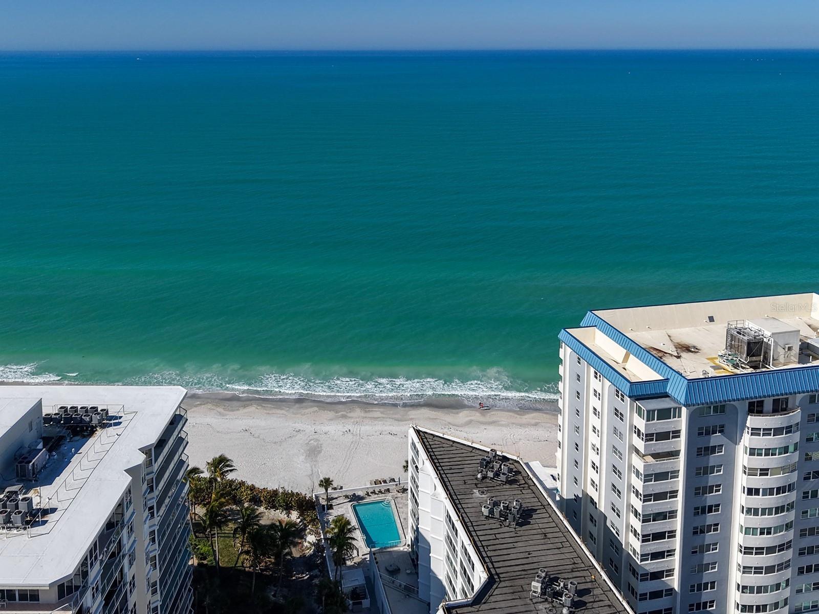 LIDO HARBOUR TOWERS - Residential