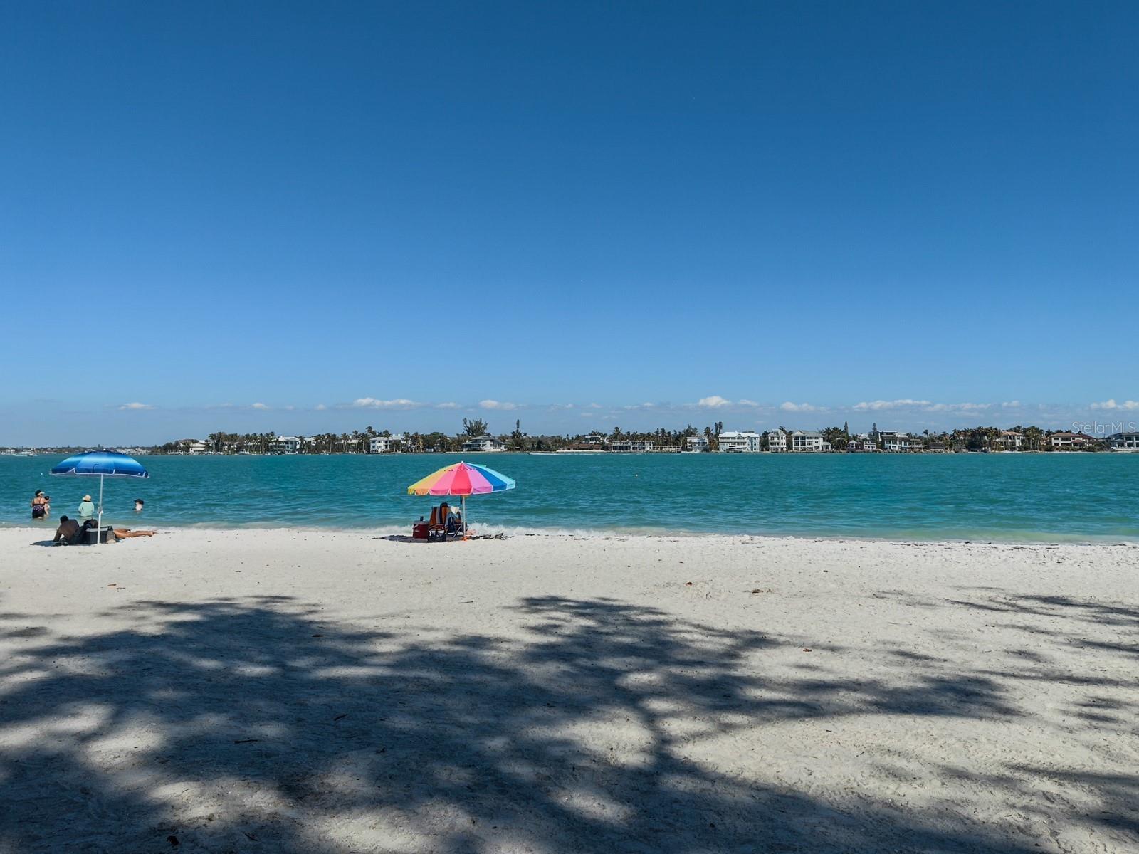LIDO HARBOUR TOWERS - Residential