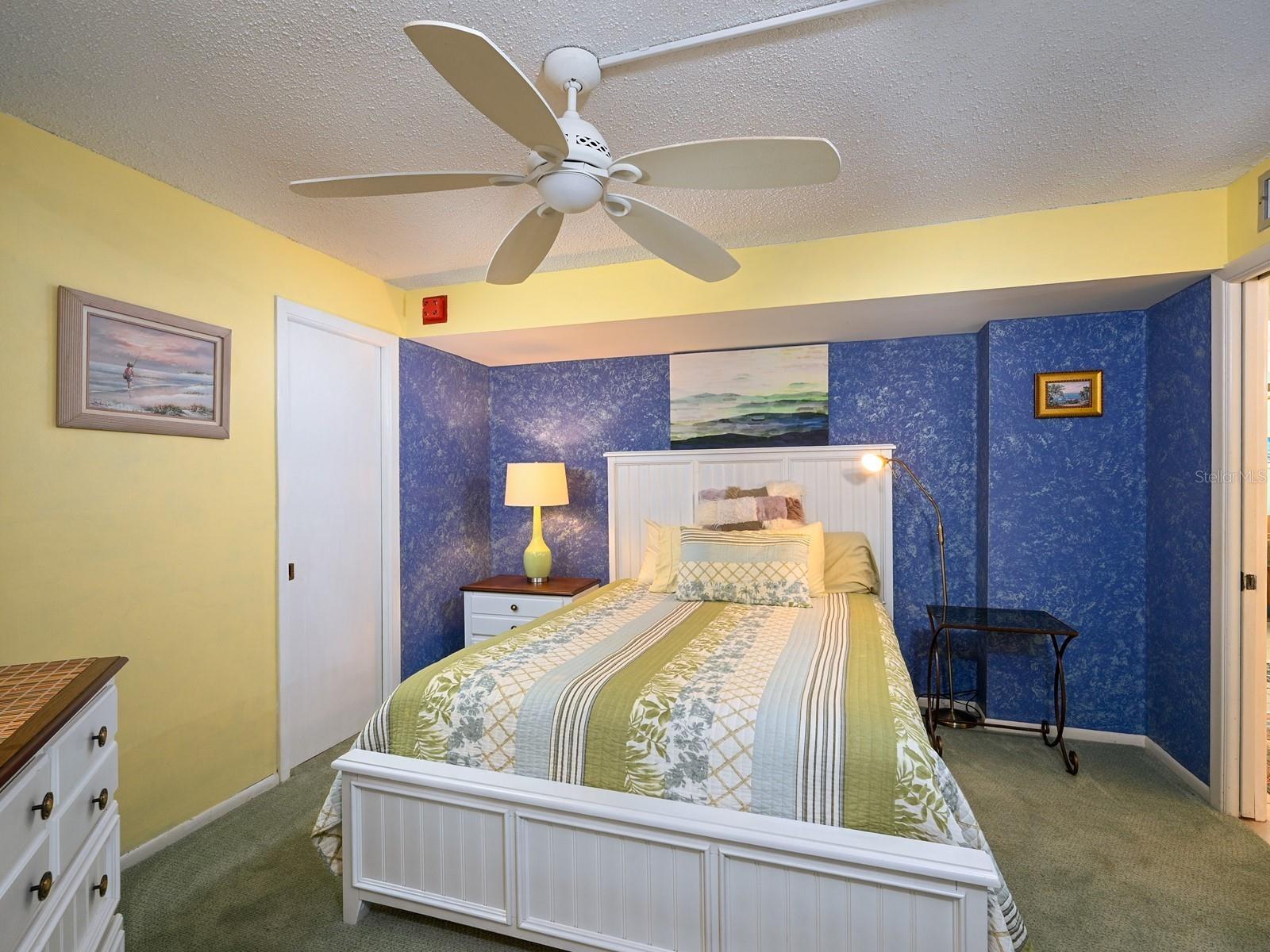 LIDO HARBOUR TOWERS - Residential